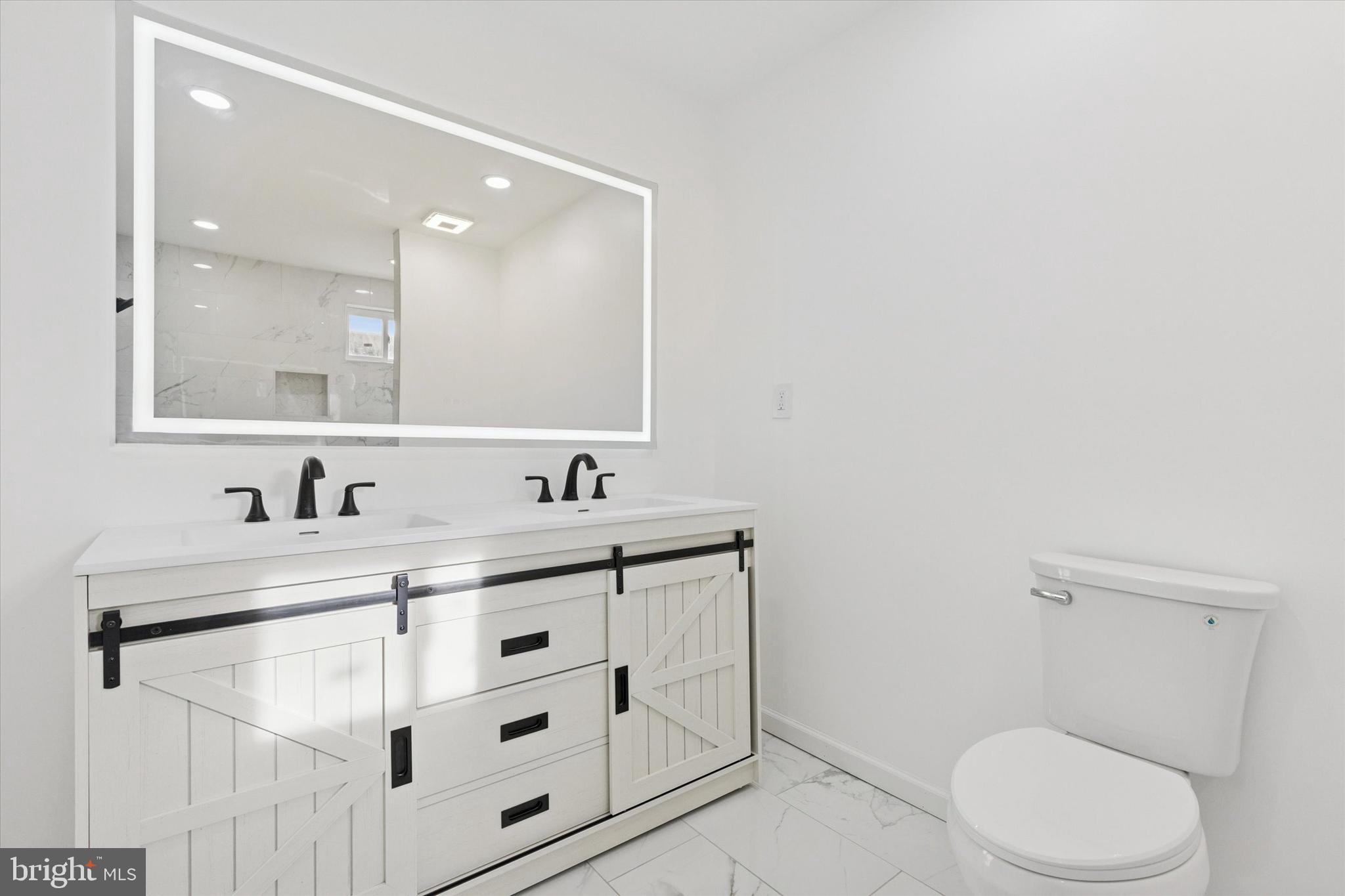 WEST OAK LANE - Residential