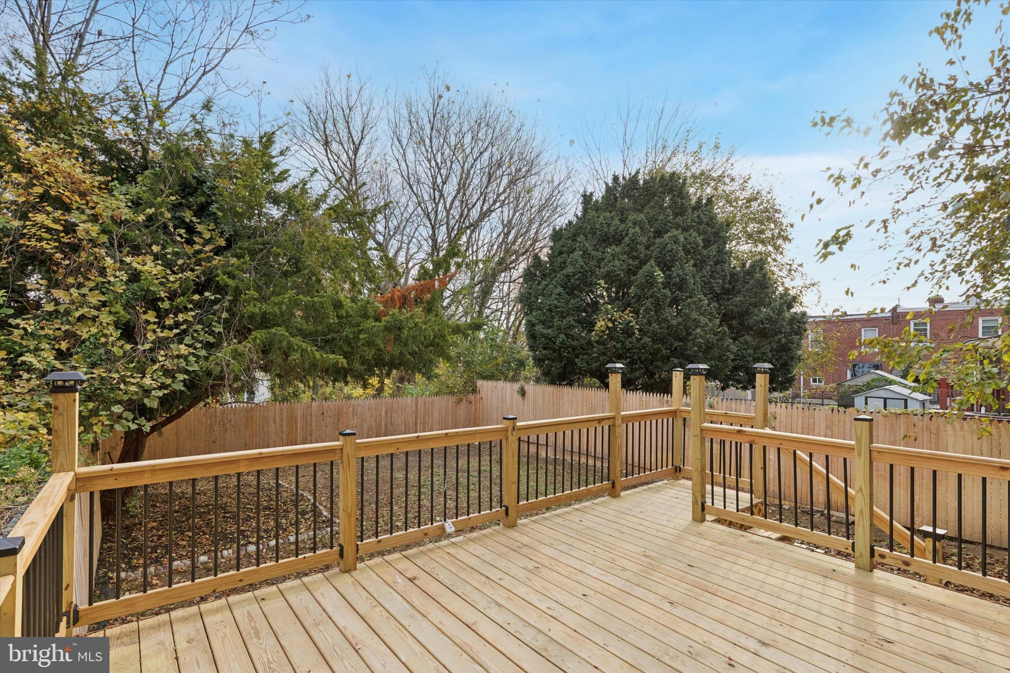 WEST OAK LANE - Residential