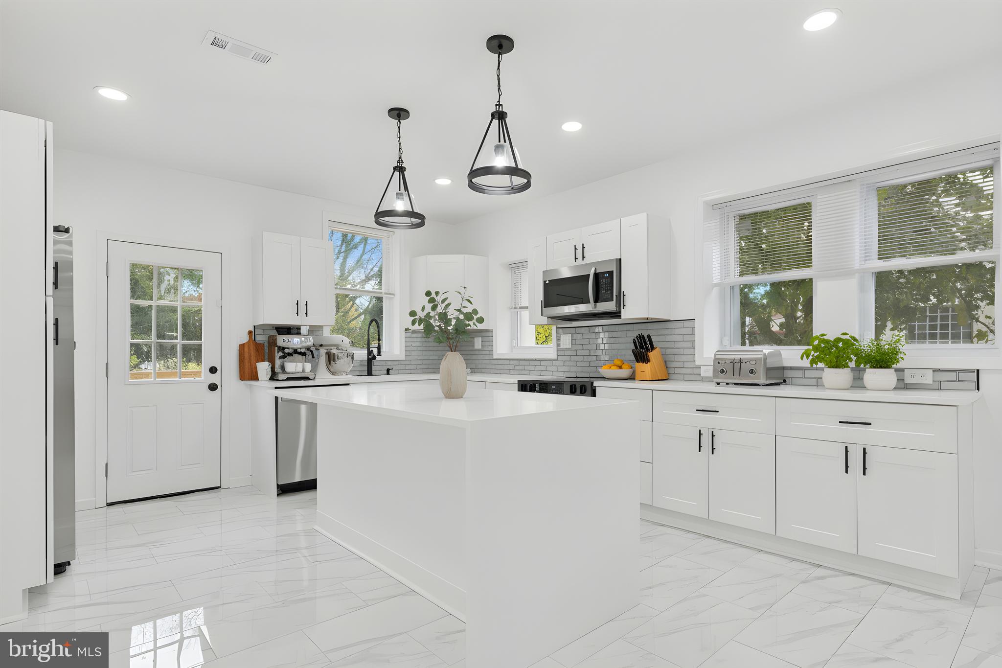 WEST OAK LANE - Residential