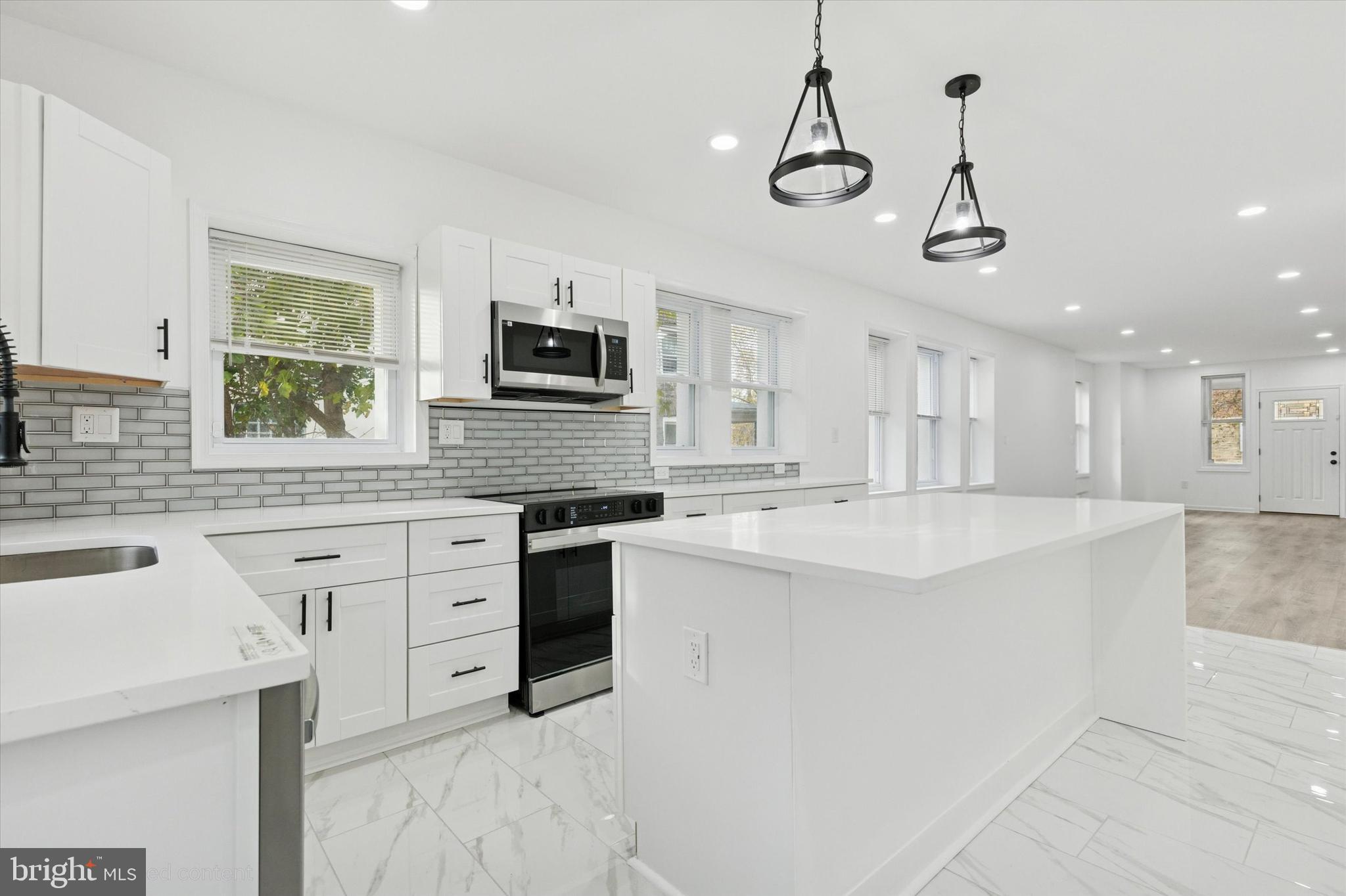 WEST OAK LANE - Residential