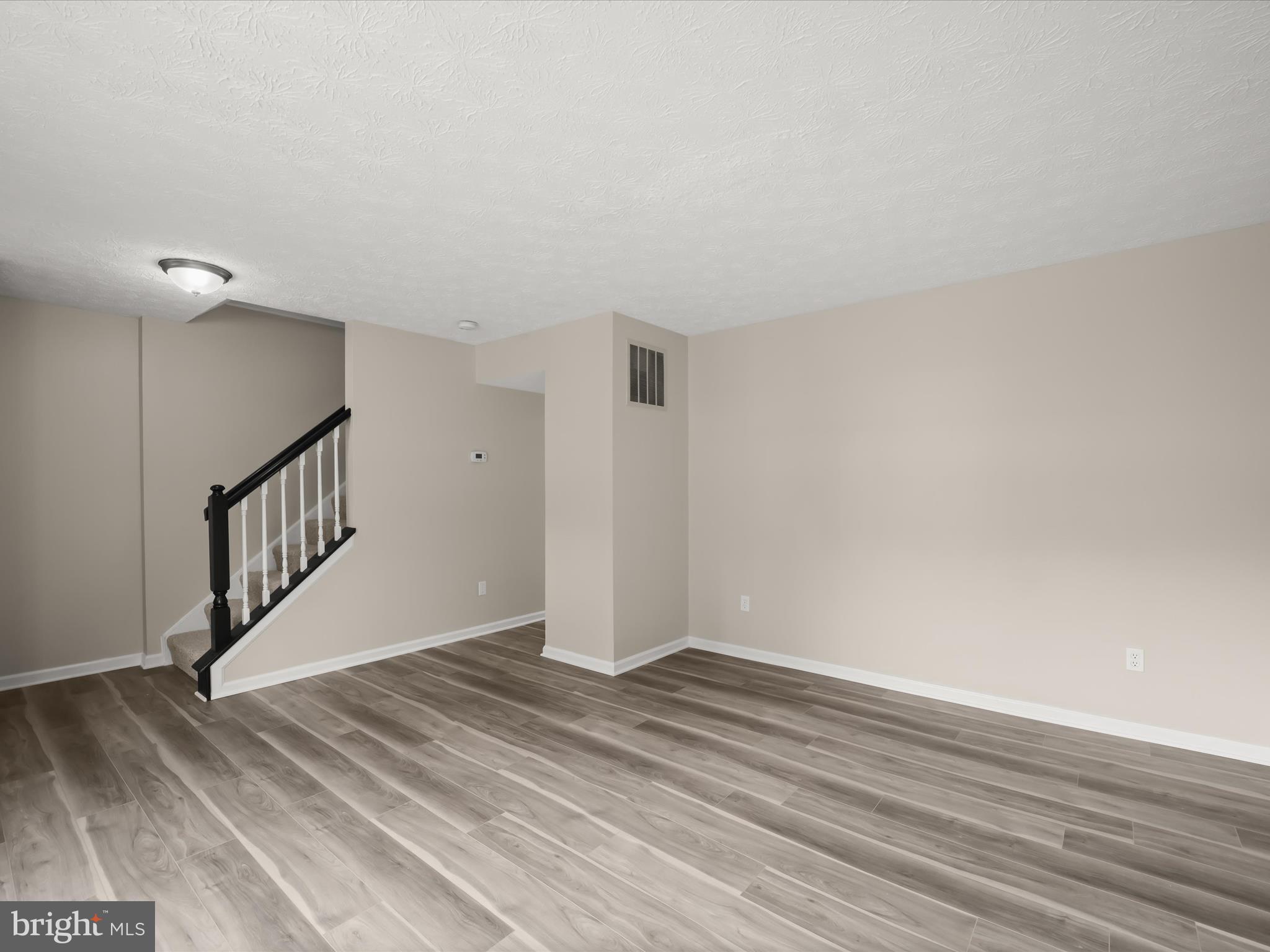 2141 COMMISSARY CIRCLE