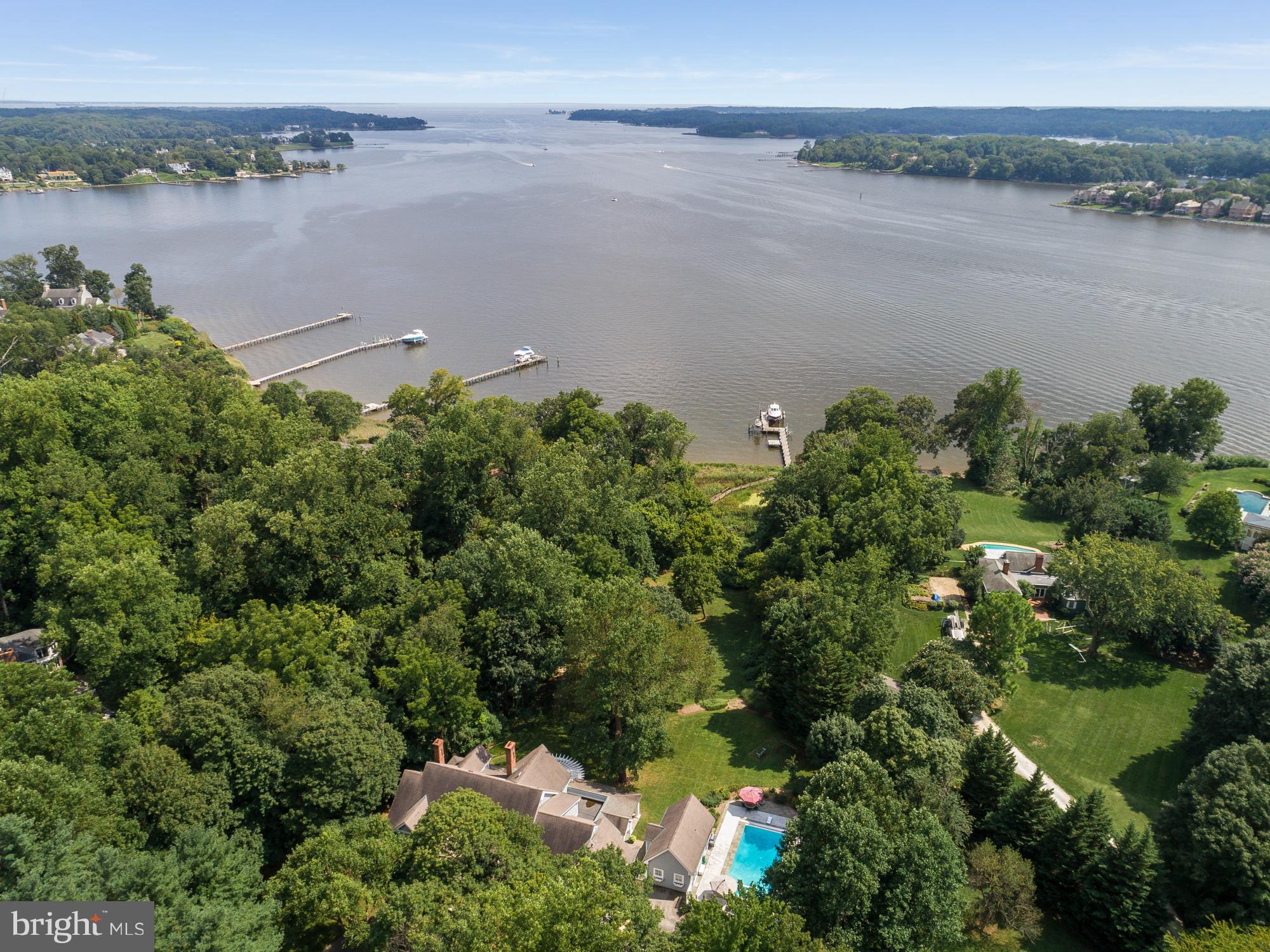 SHADOW POINT - Residential