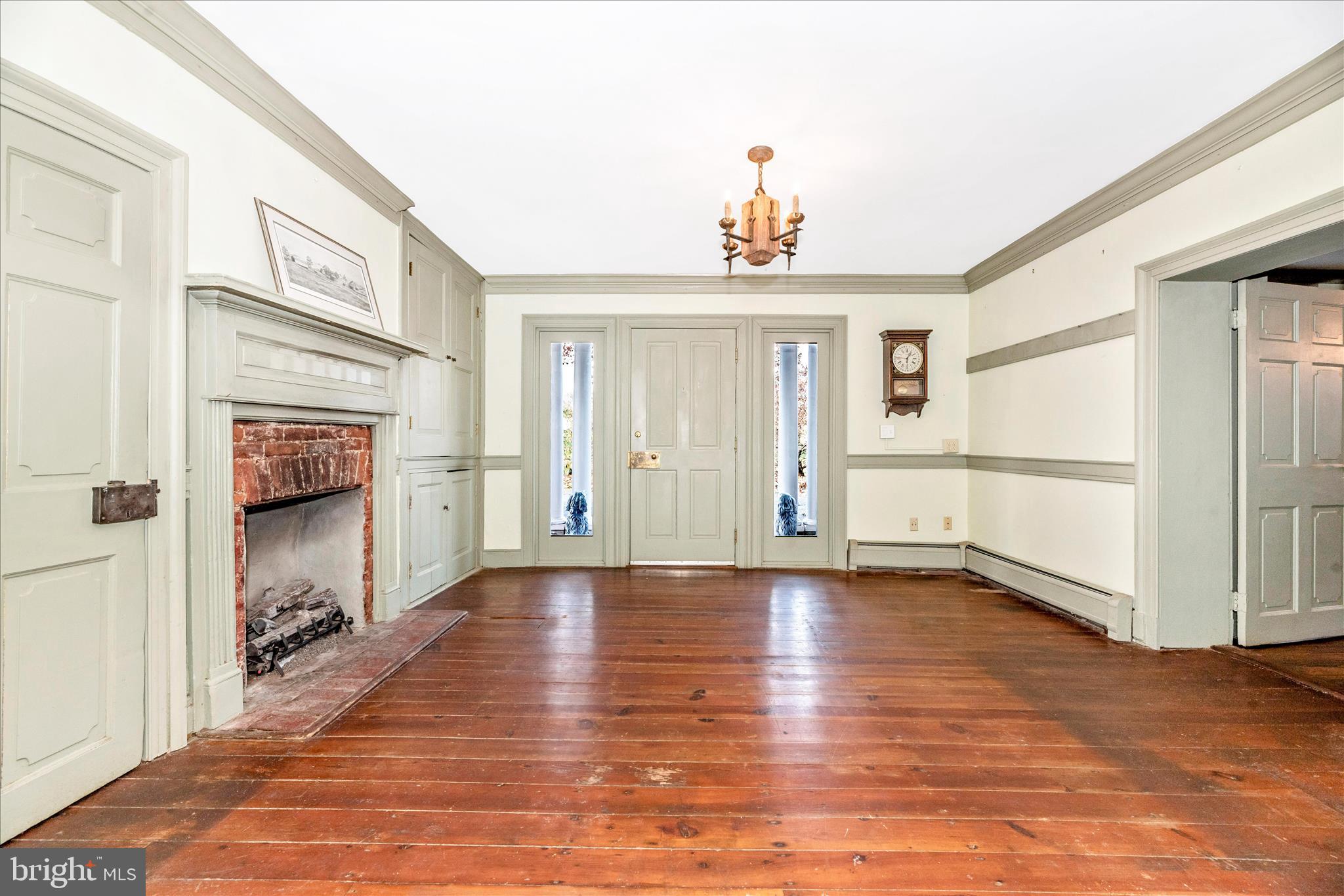 2439 OLD NATIONAL PIKE