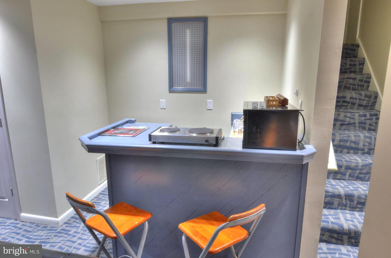 PLEASANT VALLEY - Residential Lease