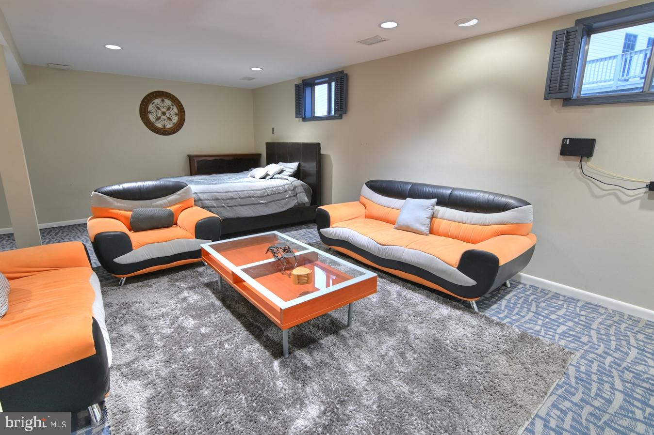 PLEASANT VALLEY - Residential Lease