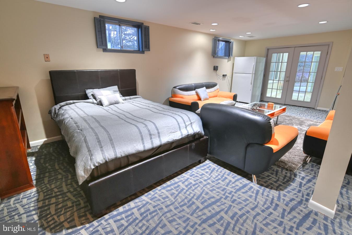 PLEASANT VALLEY - Residential Lease