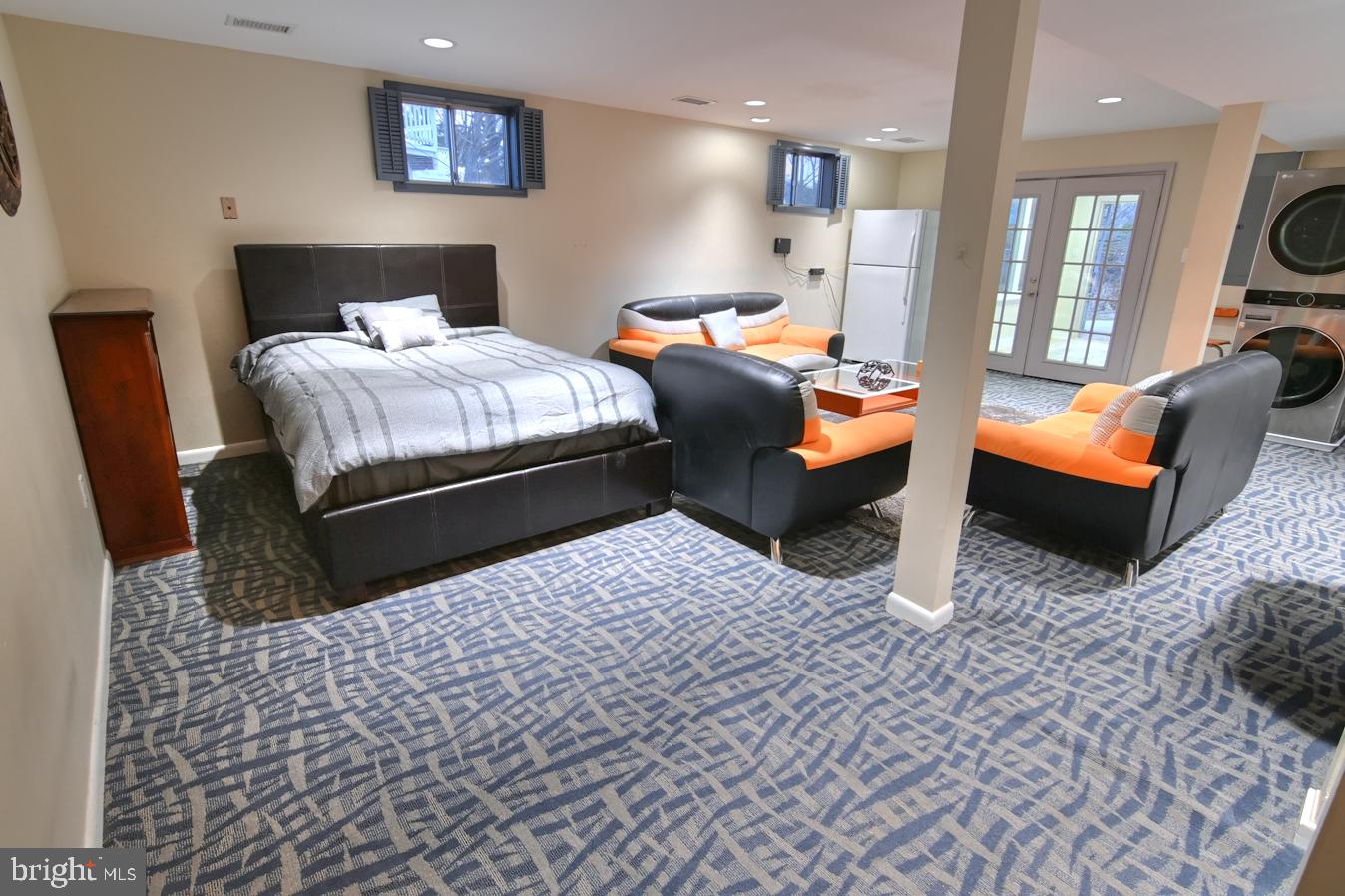 PLEASANT VALLEY - Residential Lease