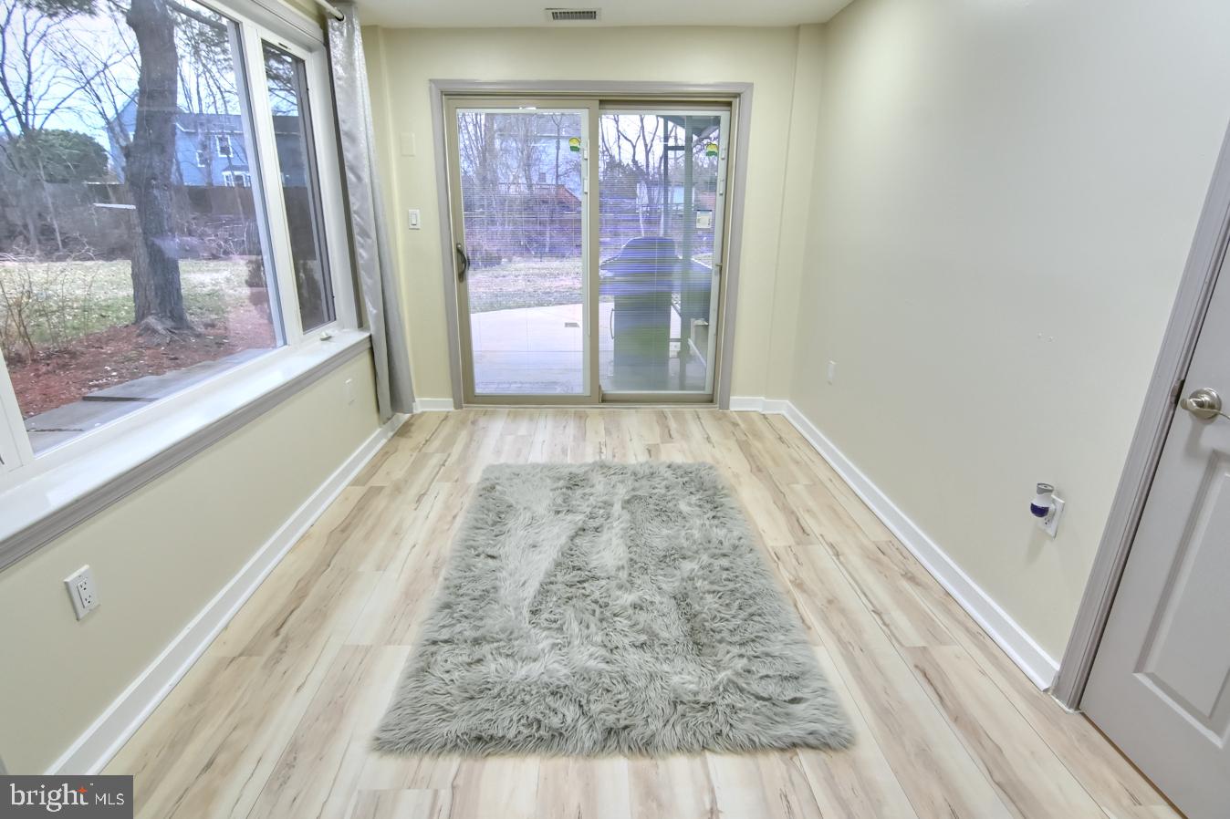 PLEASANT VALLEY - Residential Lease