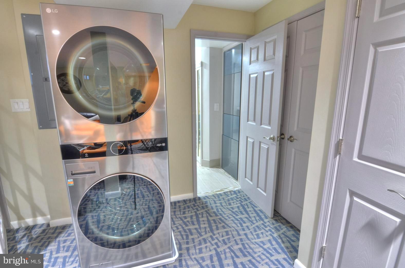 PLEASANT VALLEY - Residential Lease