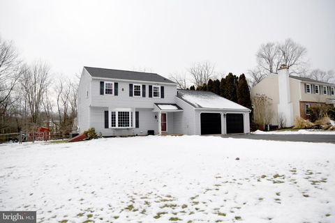 Photo of 546 Locust Street, COLLEGEVILLE, PA 19426 (MLS # PAMC2168928)