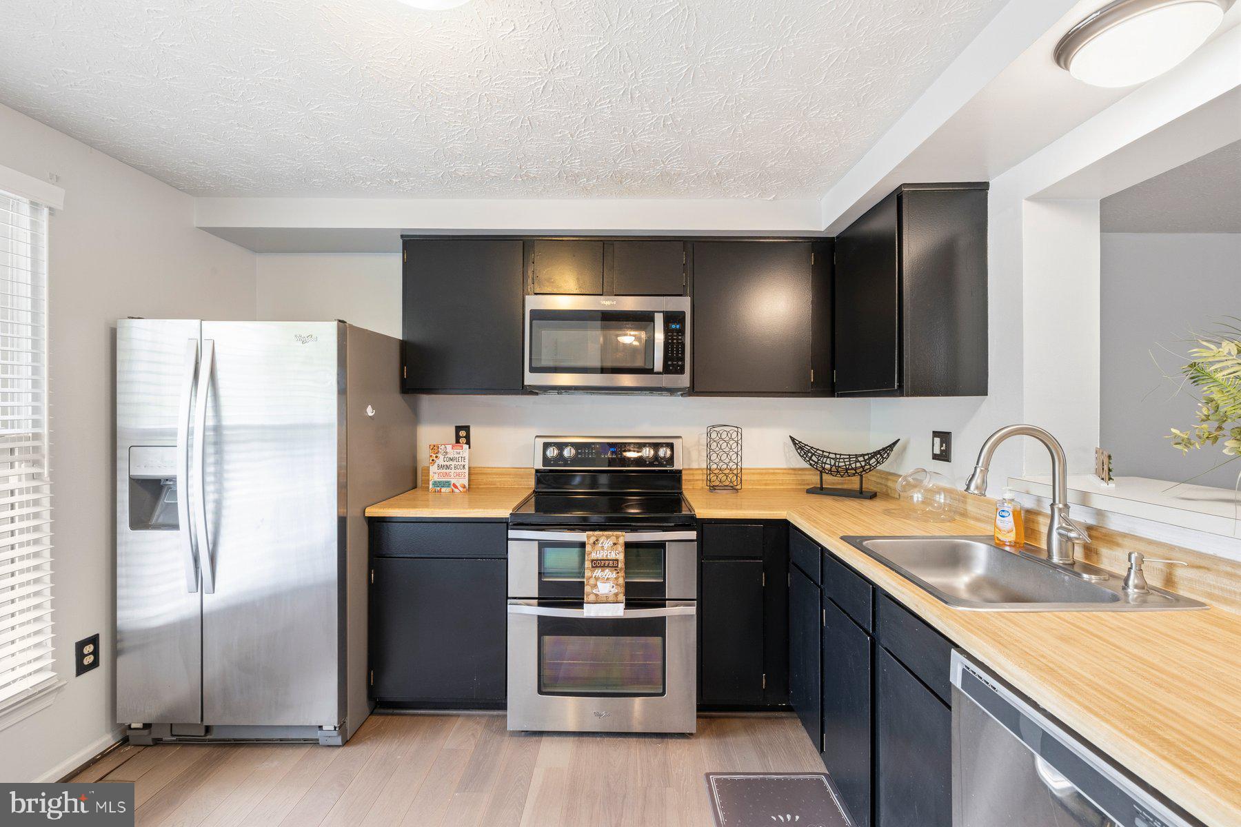 ALLEN POND - Residential