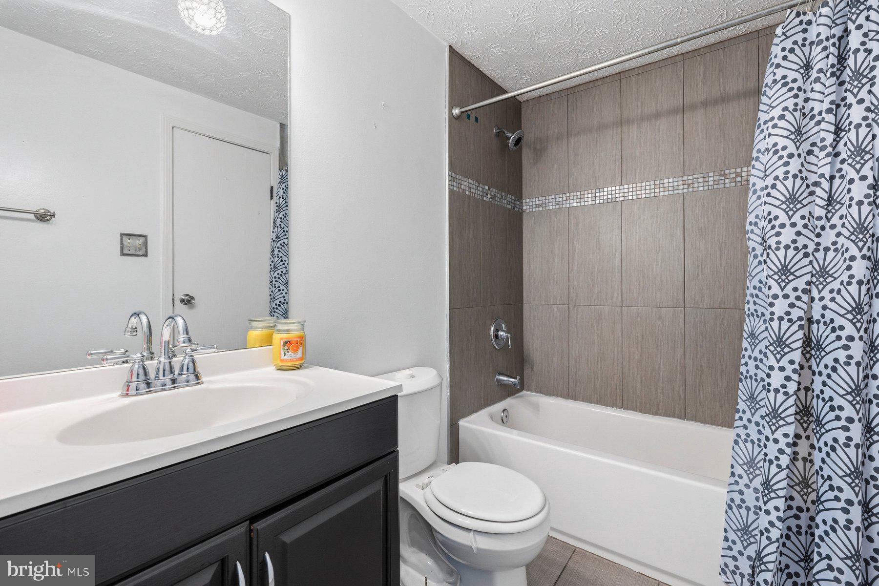 ALLEN POND - Residential