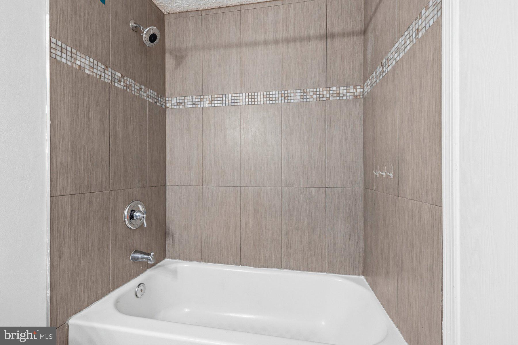 ALLEN POND - Residential