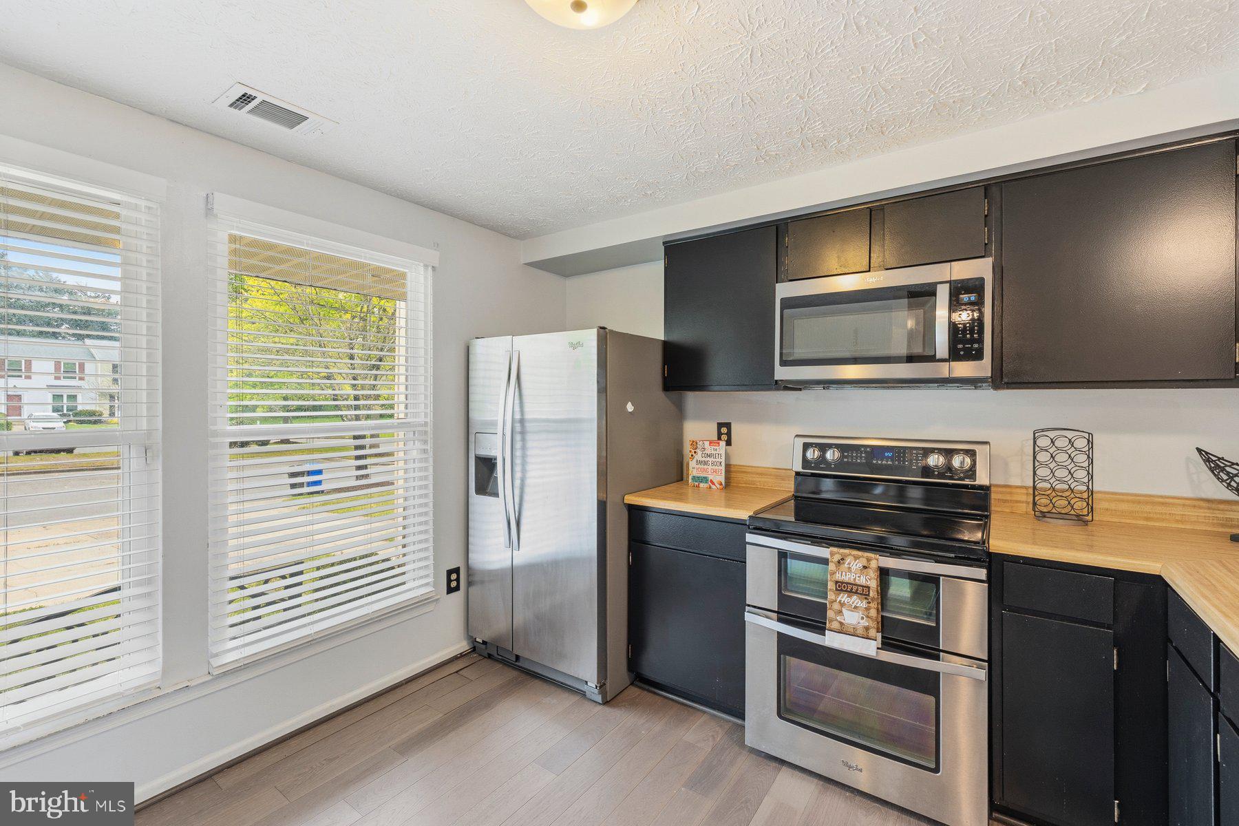 ALLEN POND - Residential