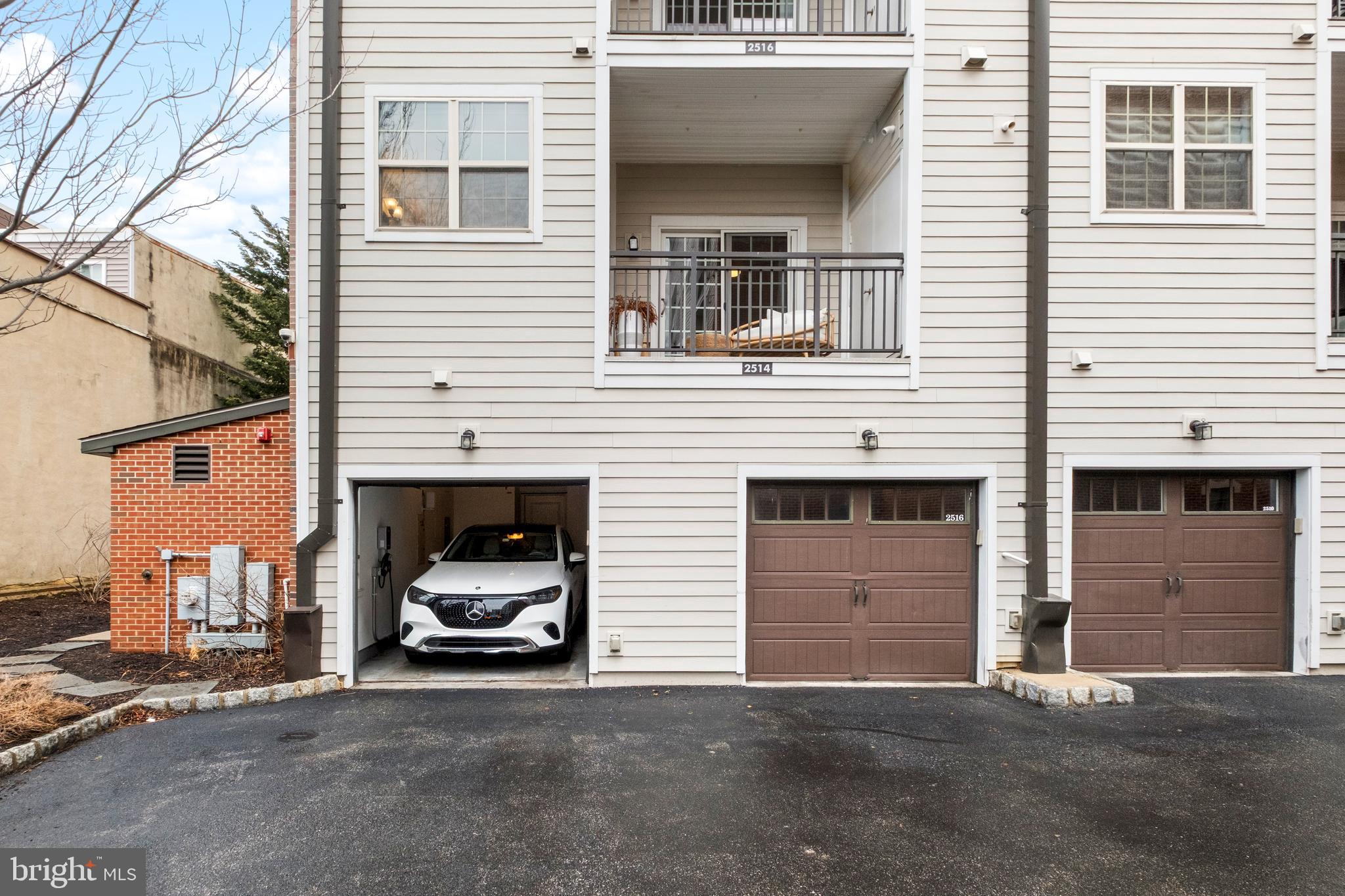 2400 SOUTH - Residential