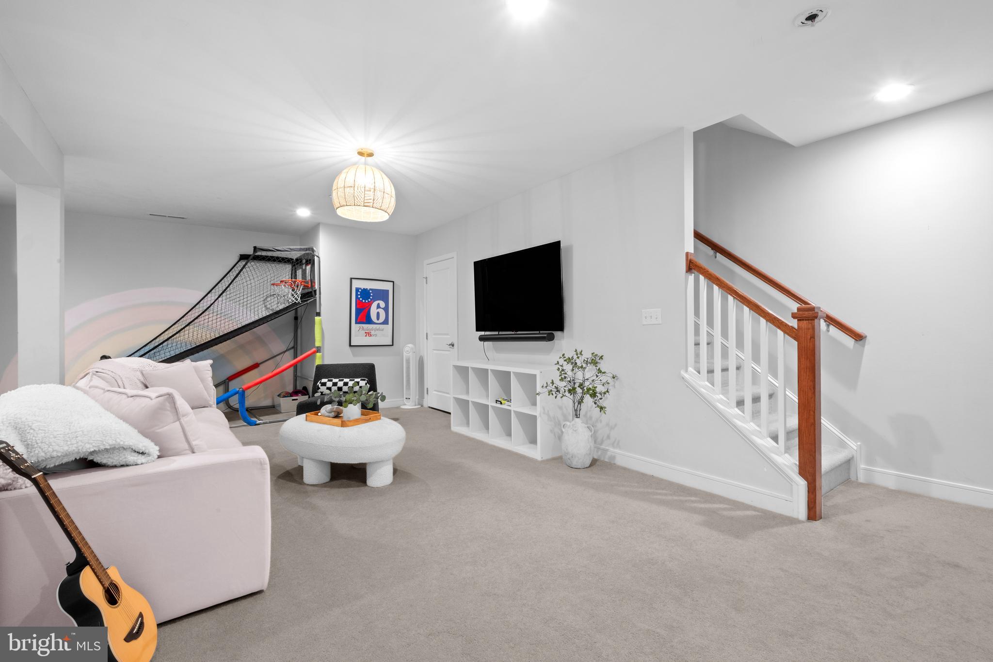 2400 SOUTH - Residential