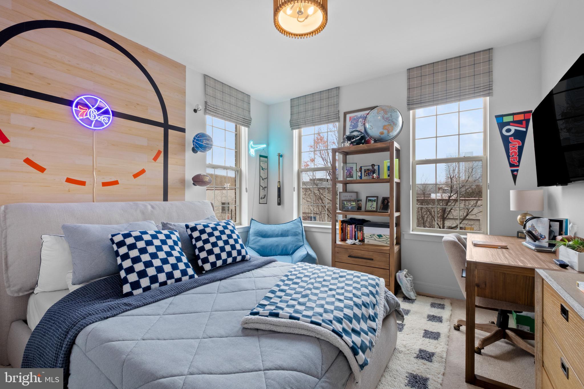 2400 SOUTH - Residential