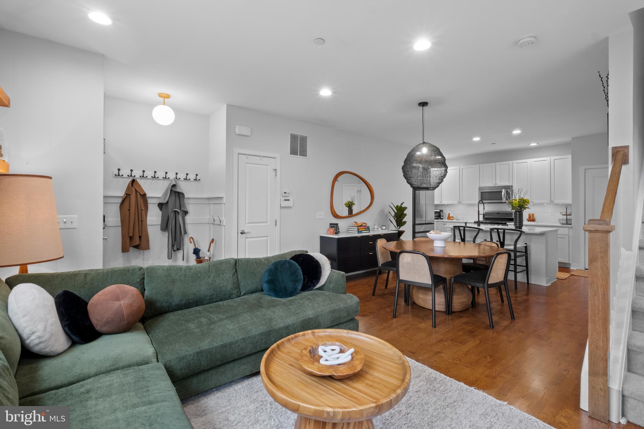 2400 SOUTH - Residential