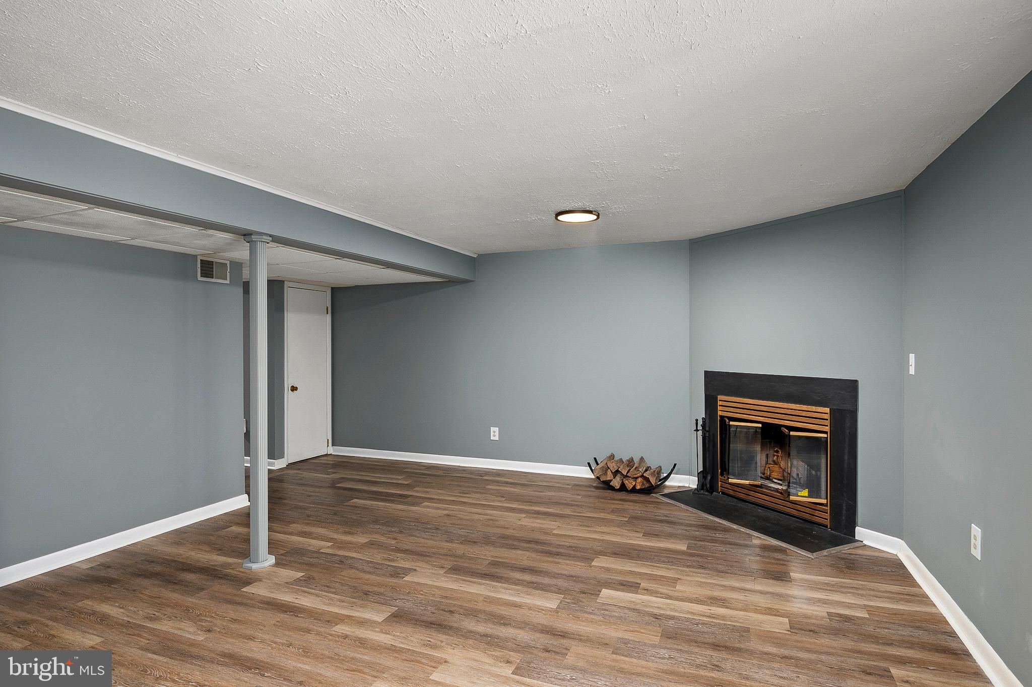 WALNUT RIDGE - Residential