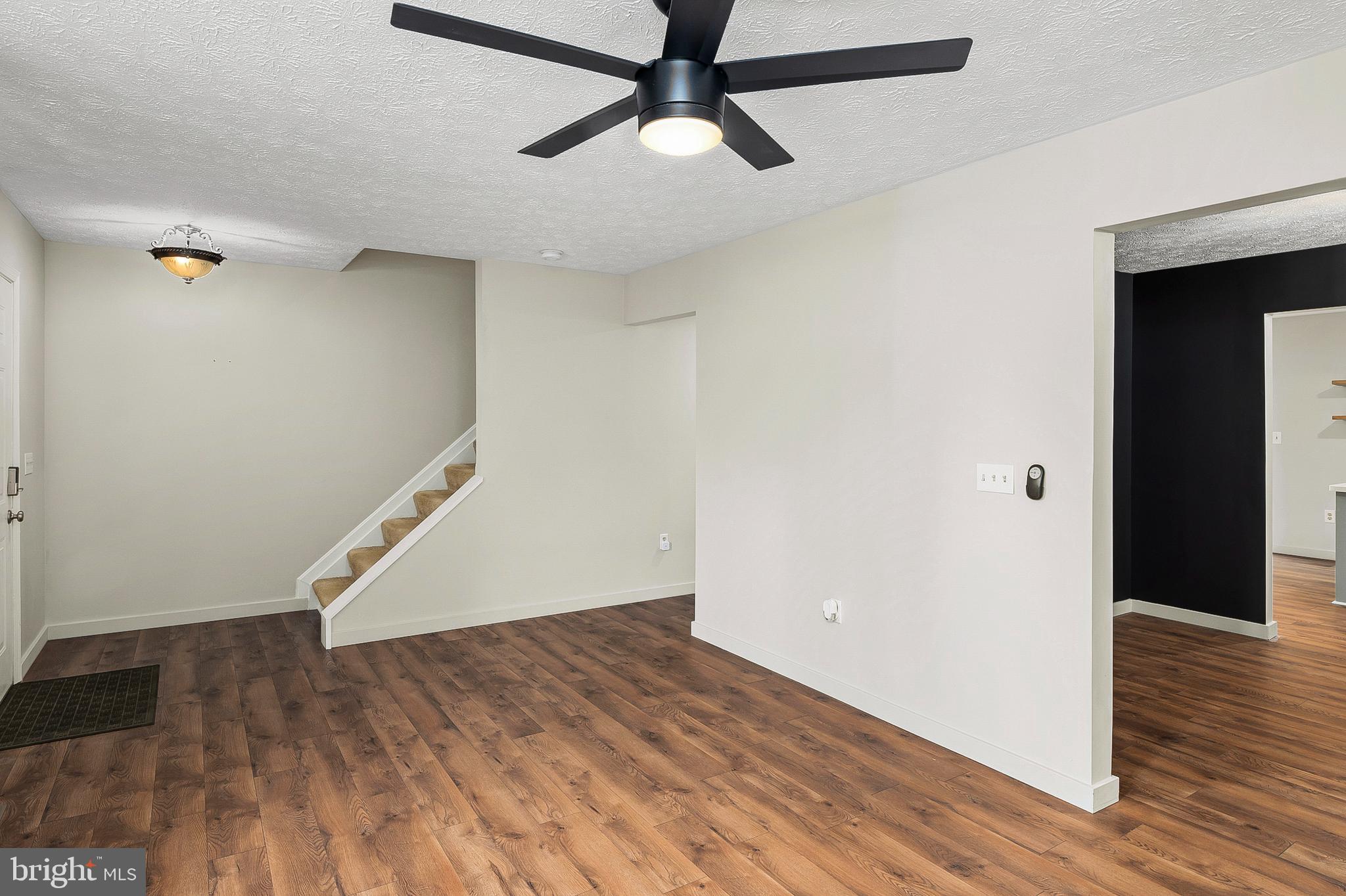 WALNUT RIDGE - Residential