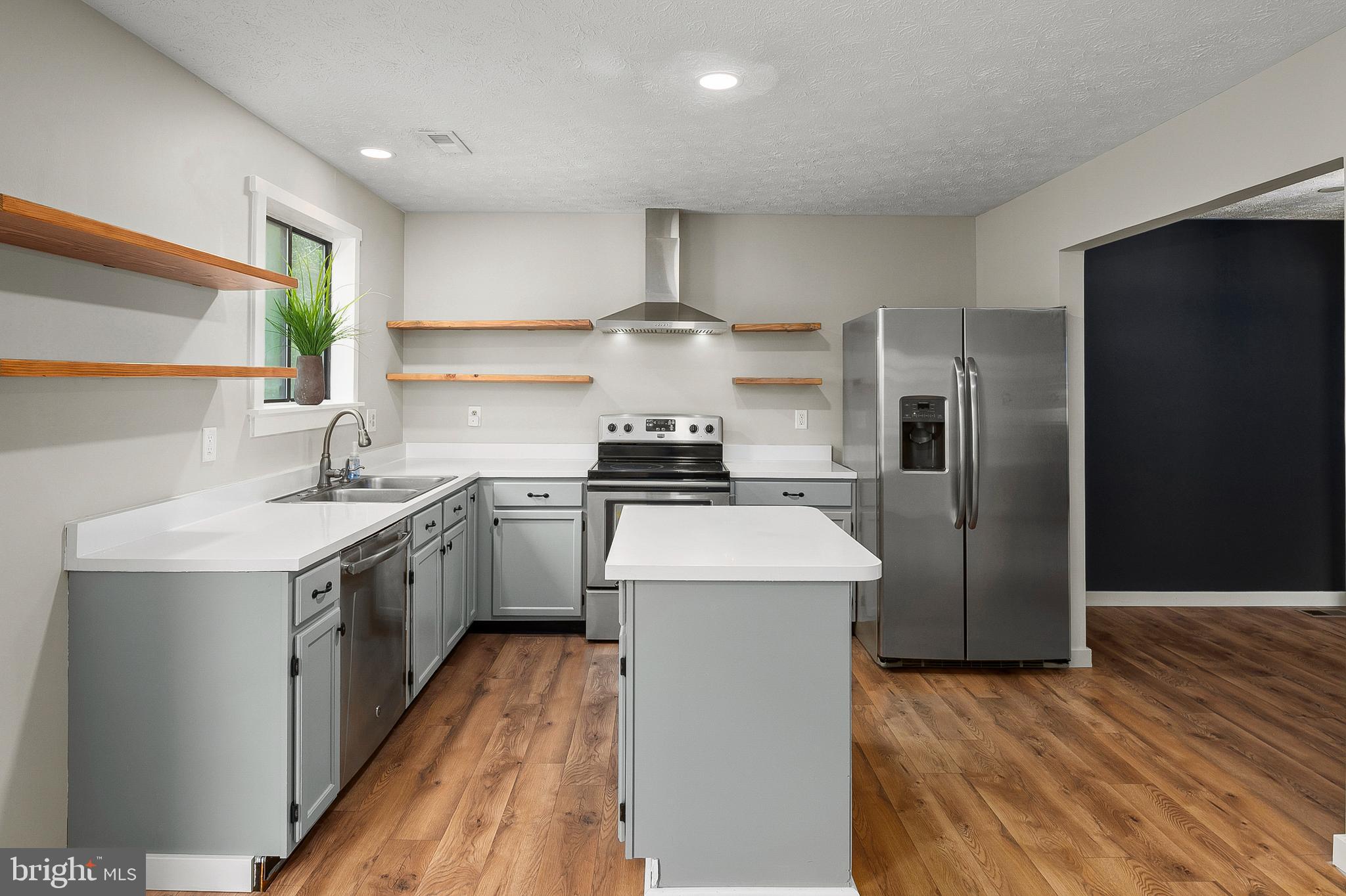 WALNUT RIDGE - Residential