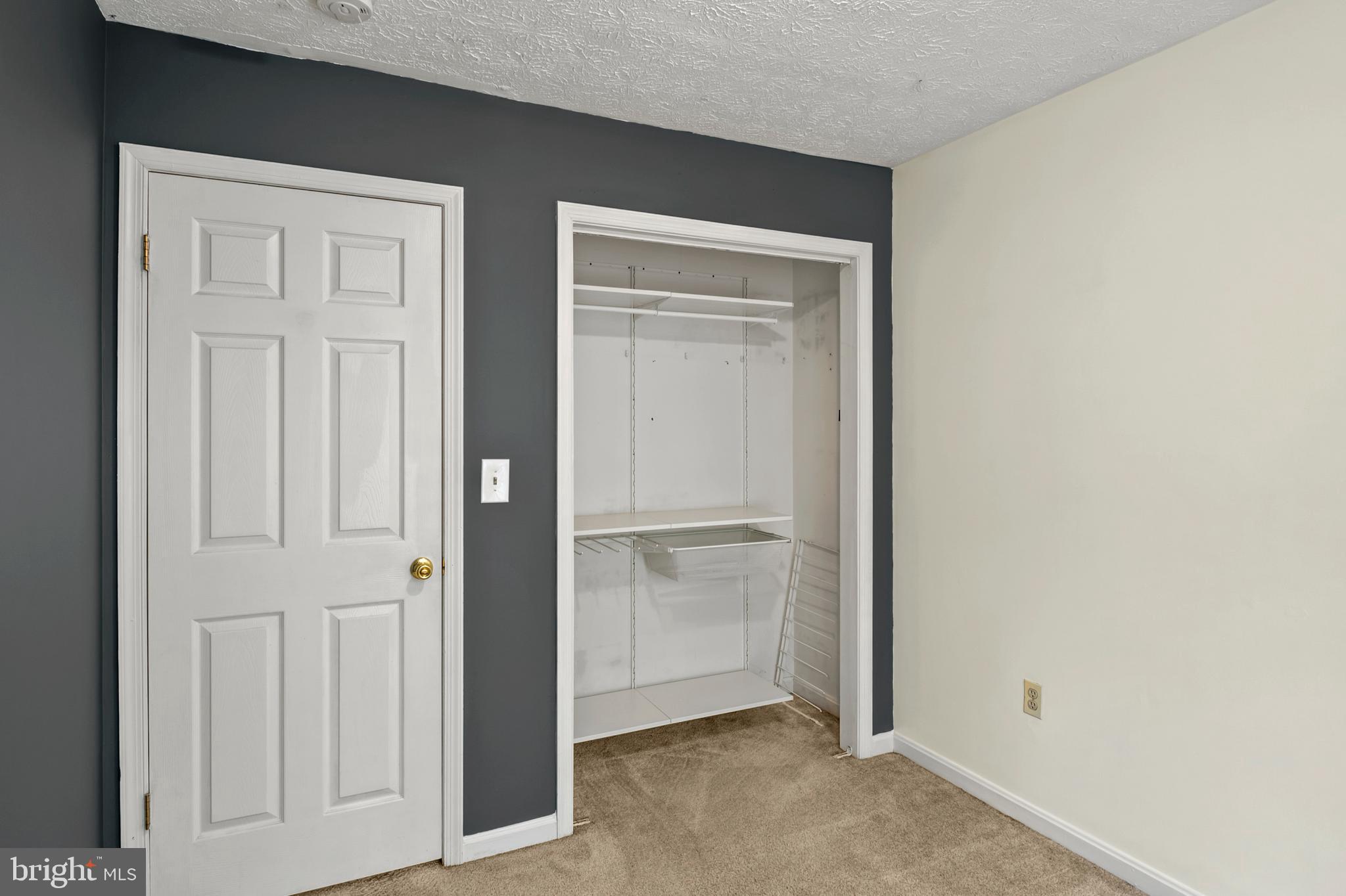 WALNUT RIDGE - Residential