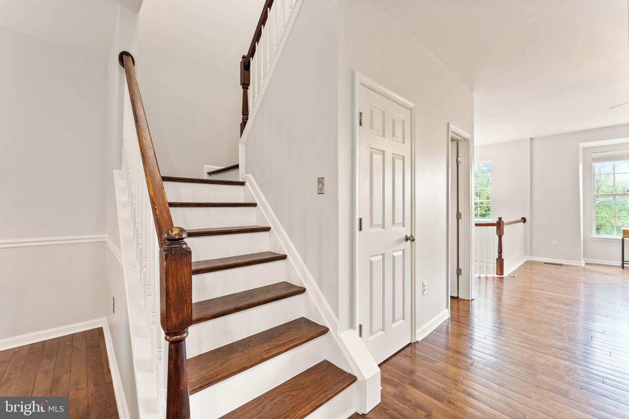 ASHBURN VILLAGE - Residential