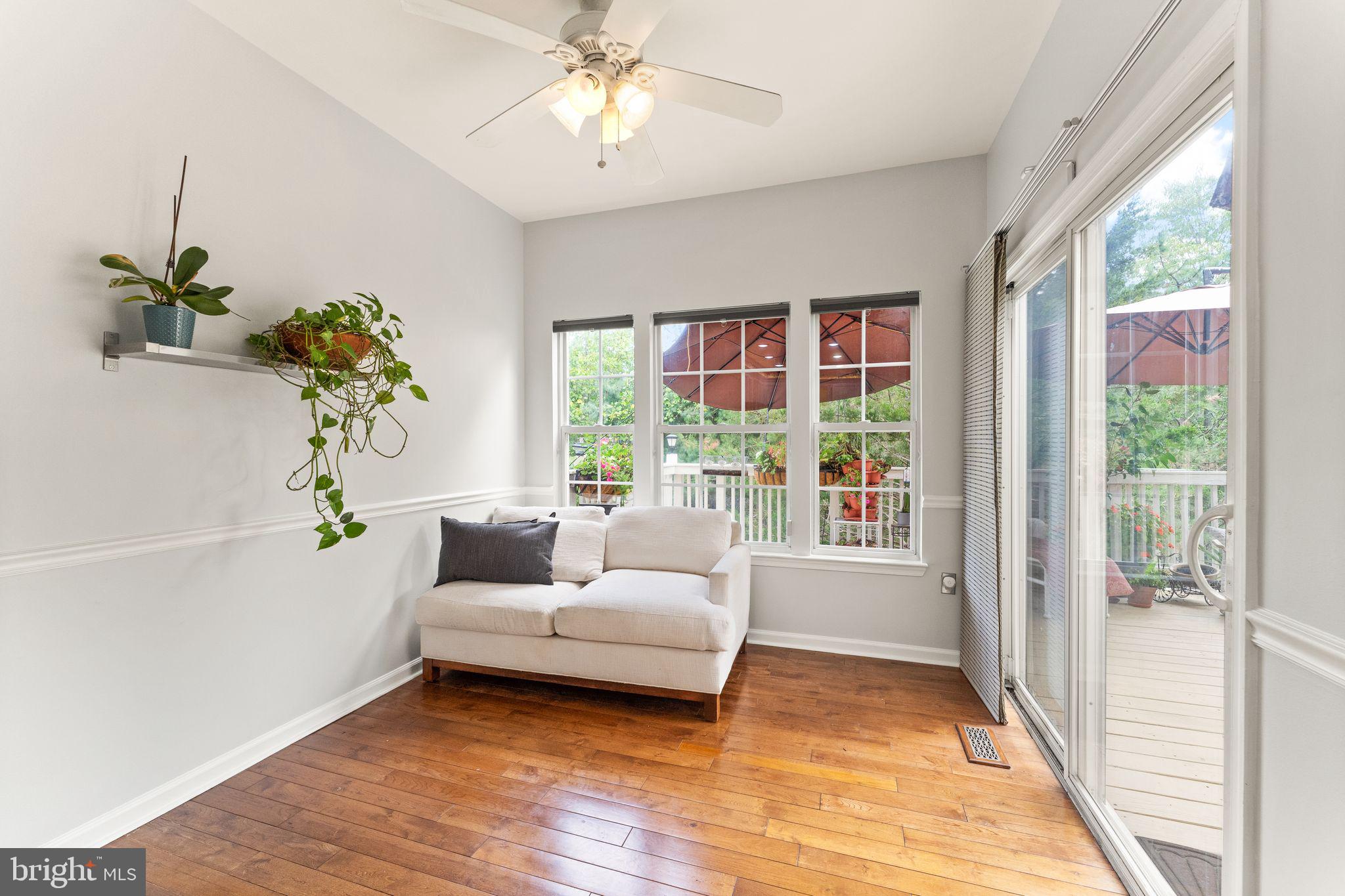 ASHBURN VILLAGE - Residential