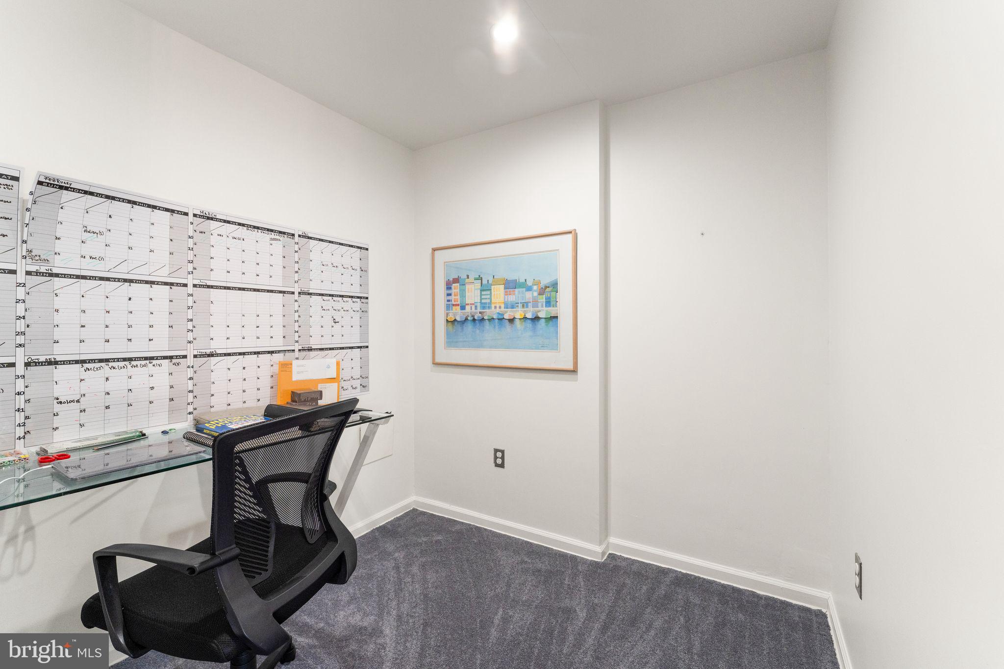 ASHBURN VILLAGE - Residential