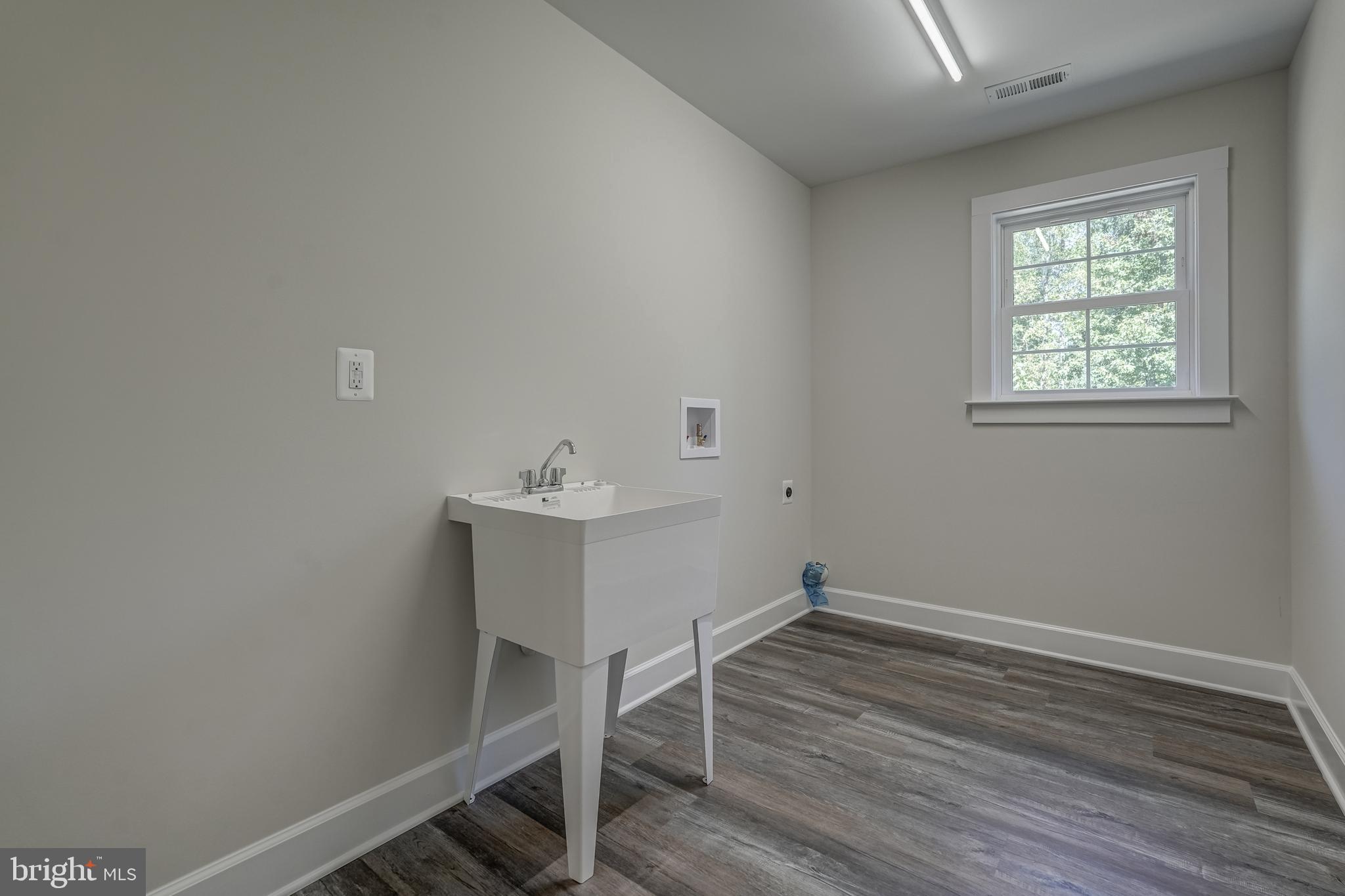 ELK CREEK LANDING - Residential