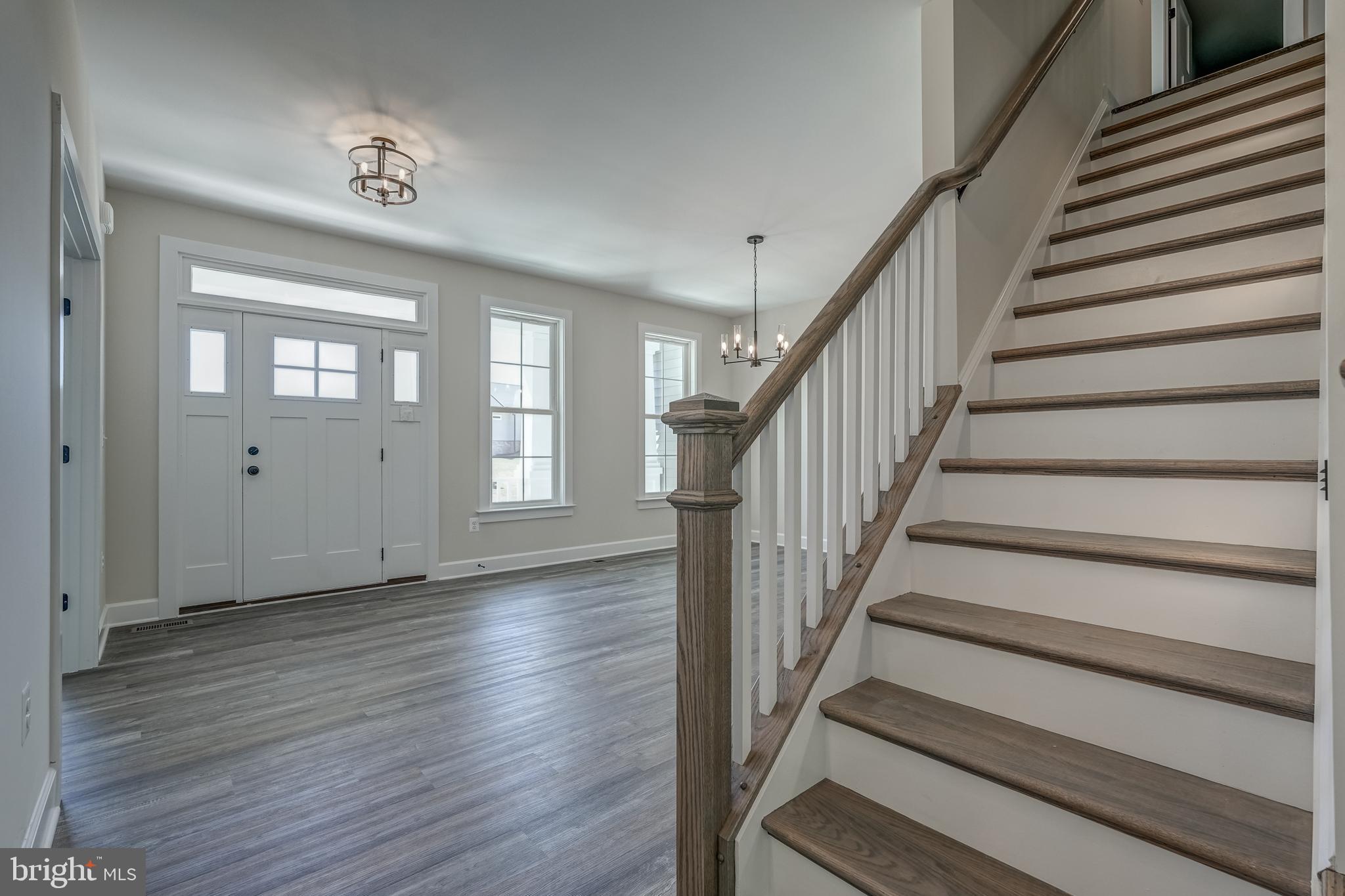 ELK CREEK LANDING - Residential