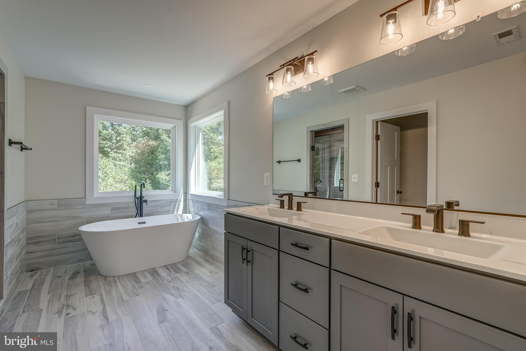 ELK CREEK LANDING - Residential