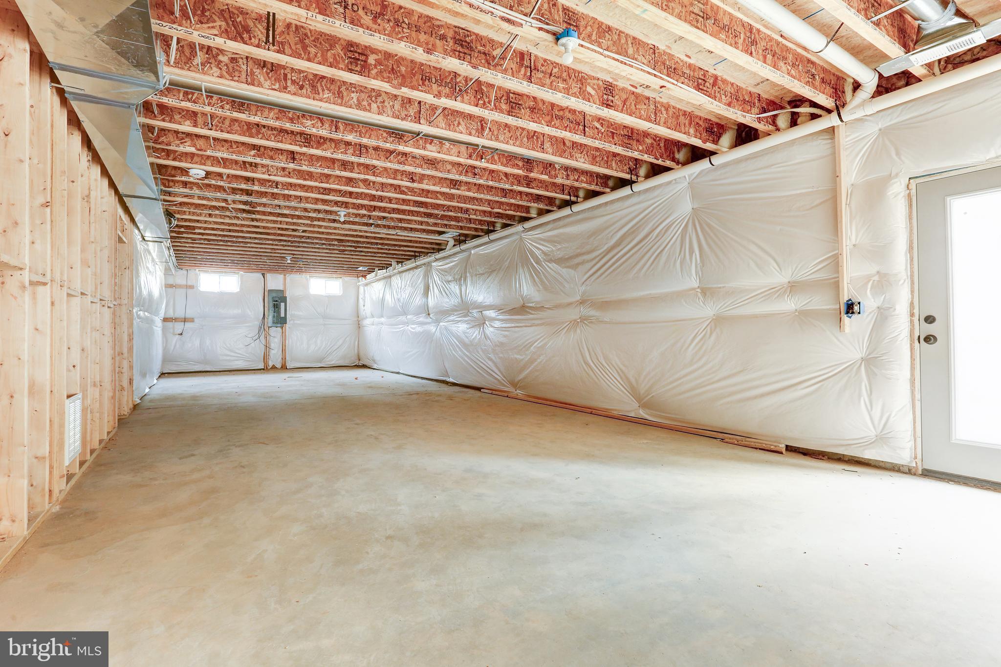 ELK CREEK LANDING - Residential