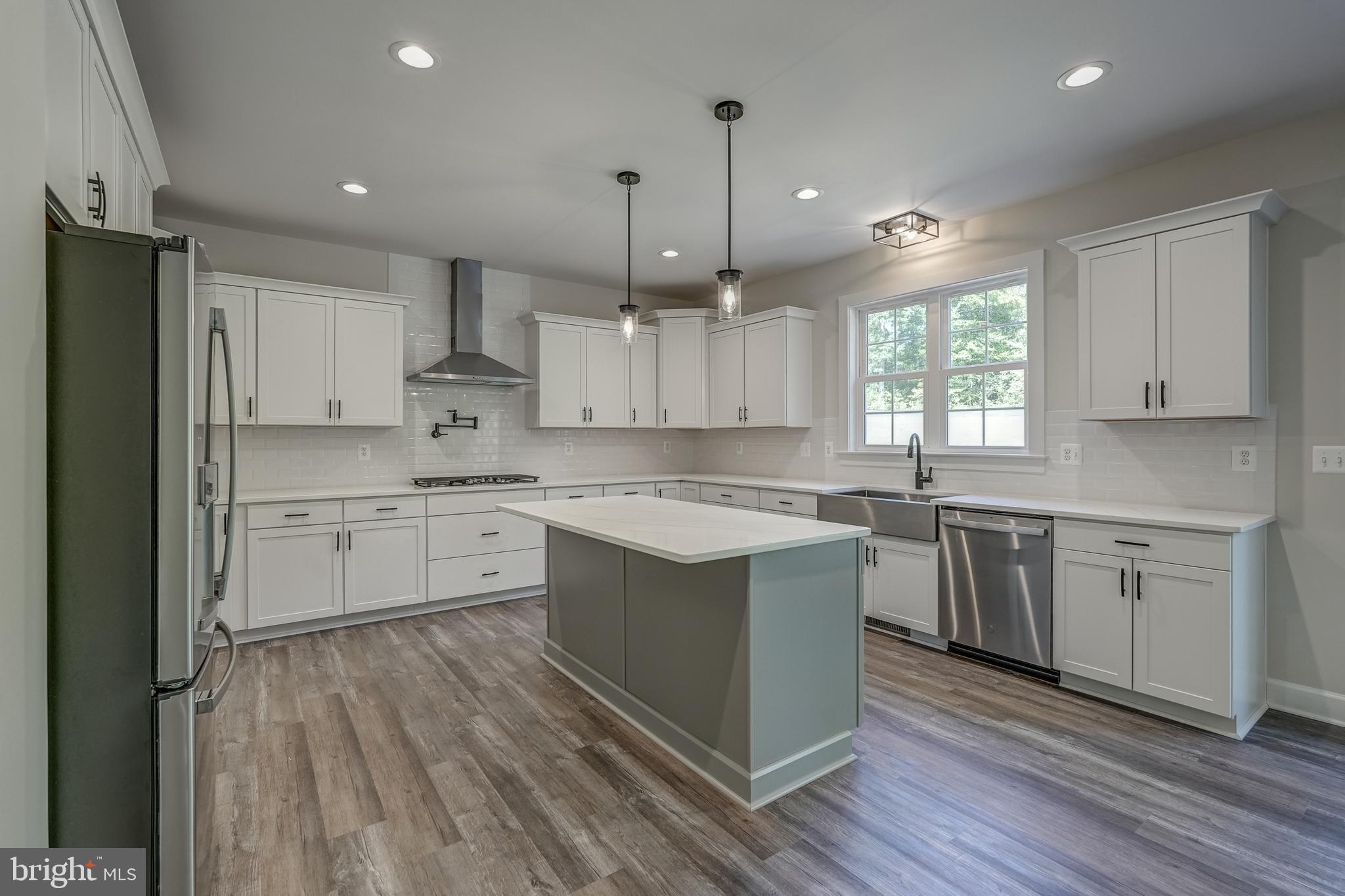 ELK CREEK LANDING - Residential