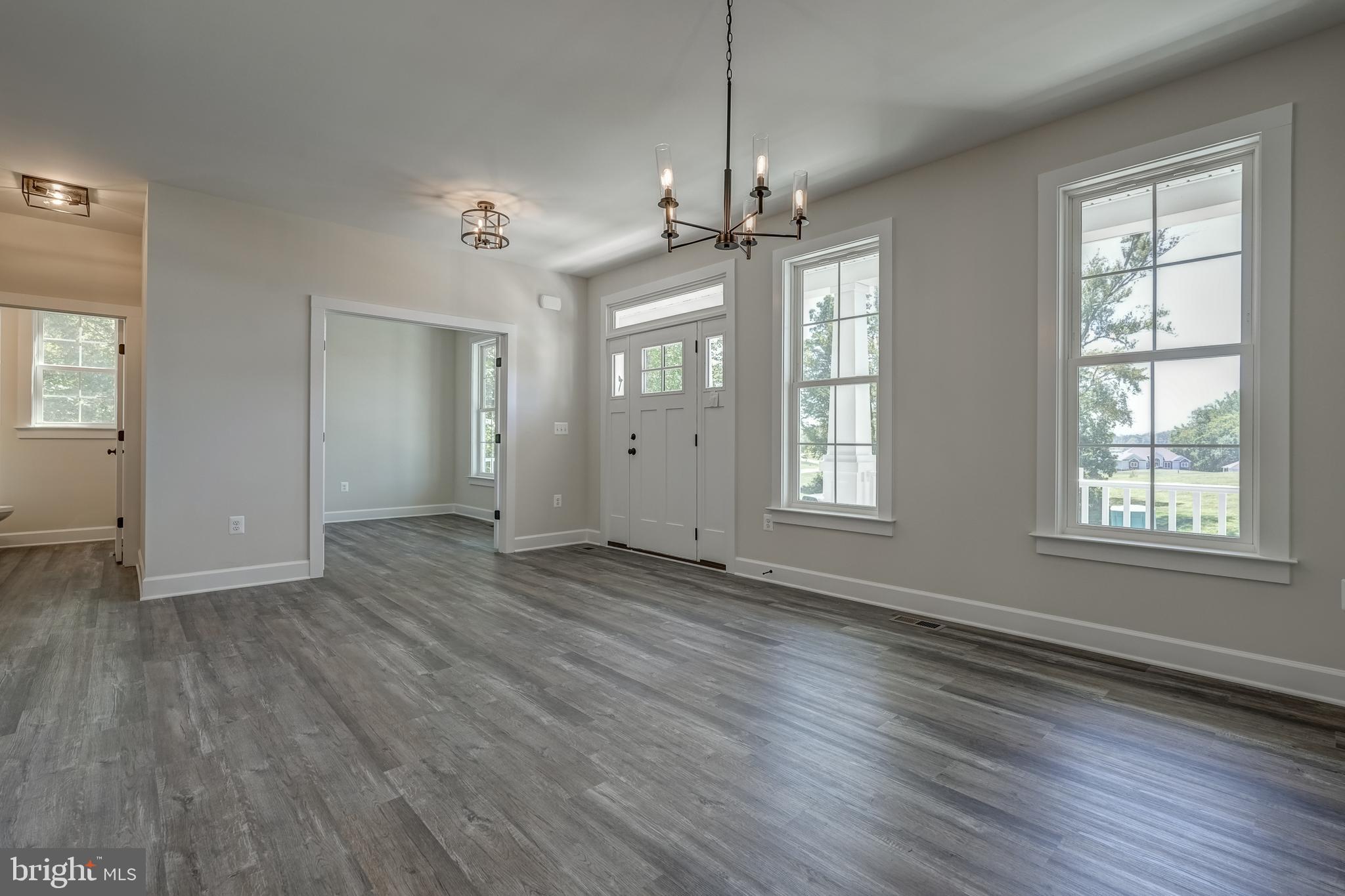 ELK CREEK LANDING - Residential