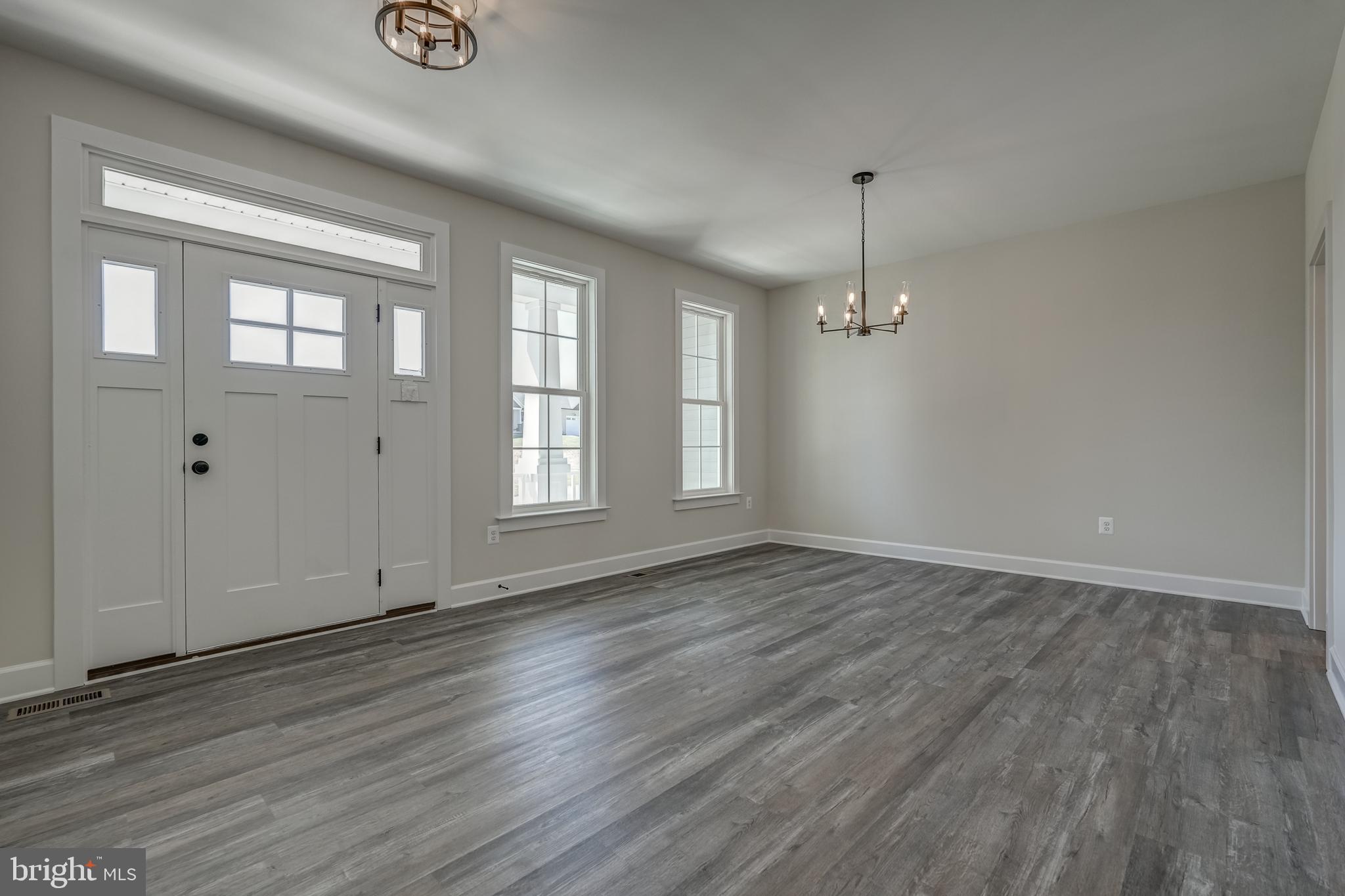 ELK CREEK LANDING - Residential