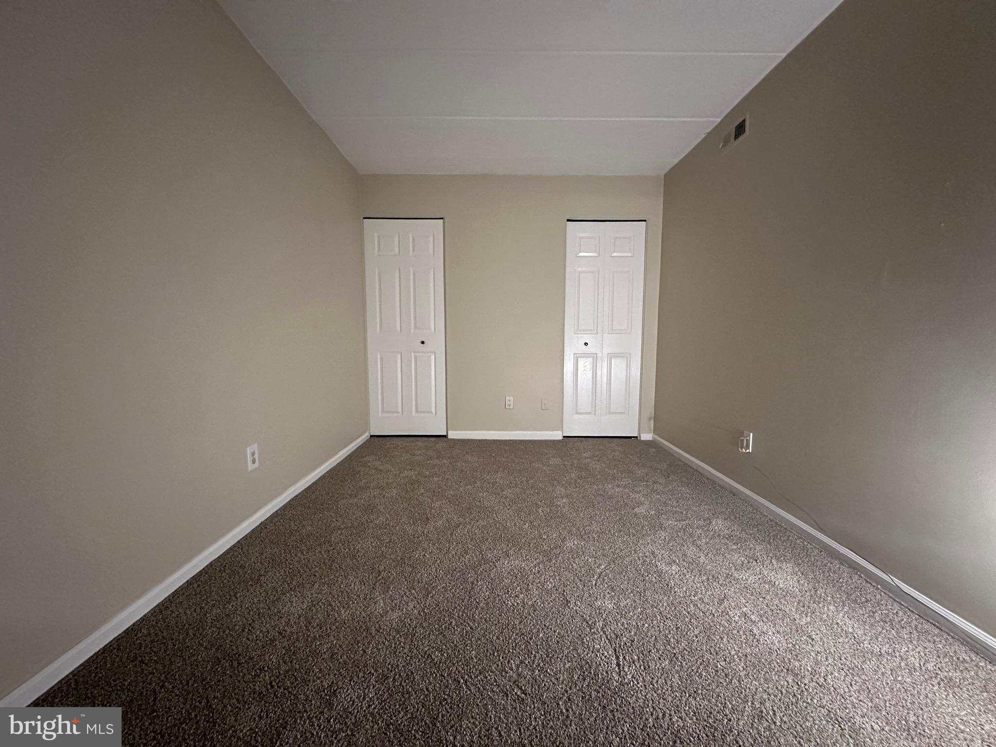 VILLAGE SHIRES - Residential Lease