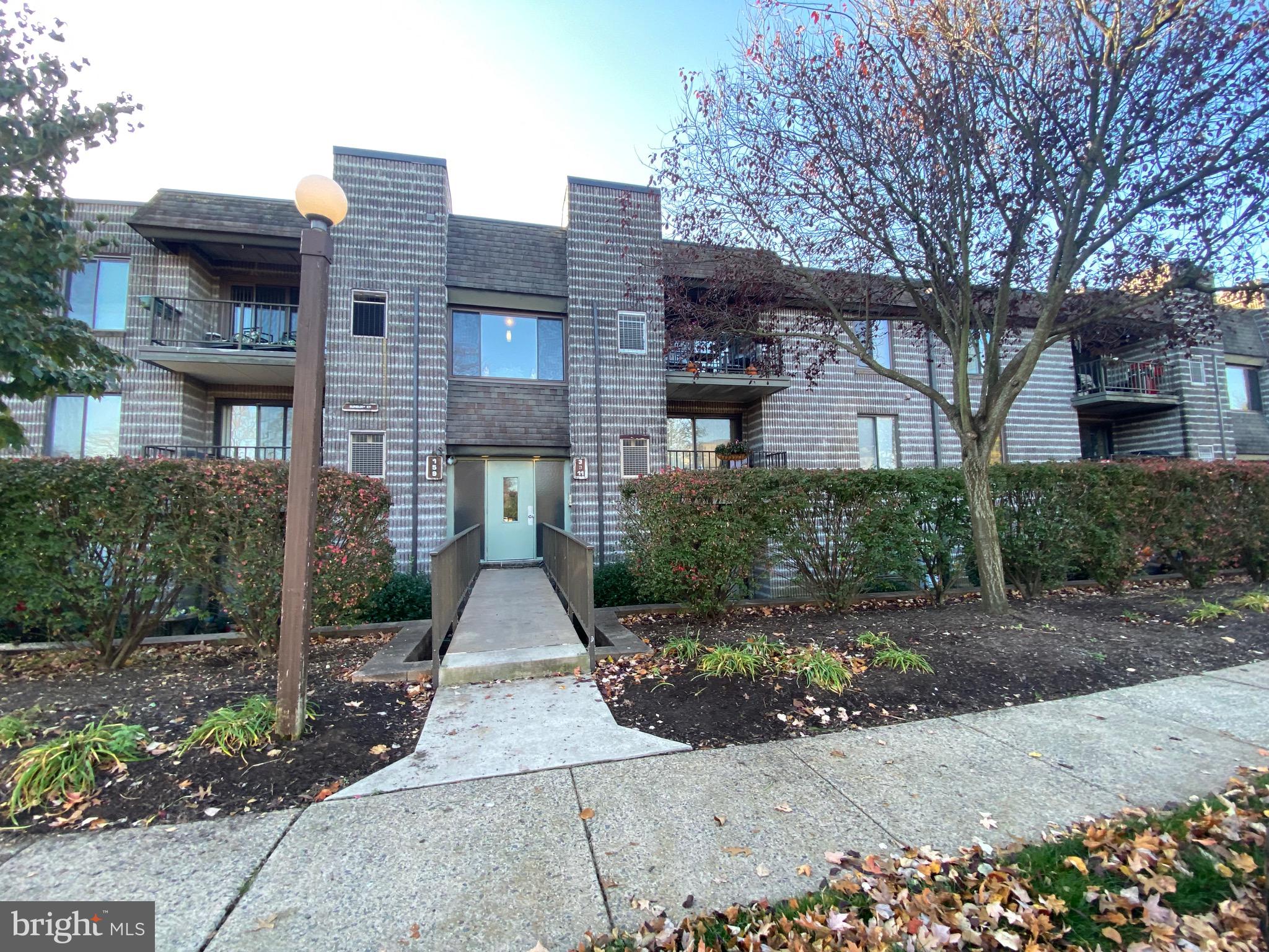 VILLAGE SHIRES - Residential Lease