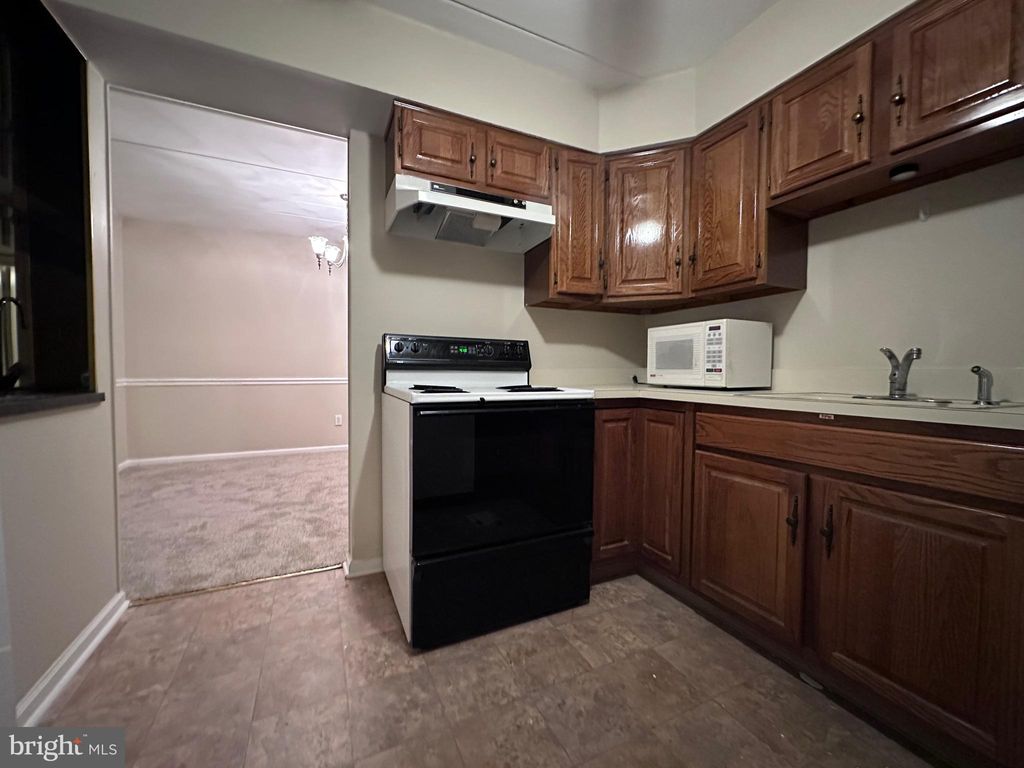 Photo of 7 Sunbury Court, HOLLAND, PA 18966 (MLS # PABU2111874)