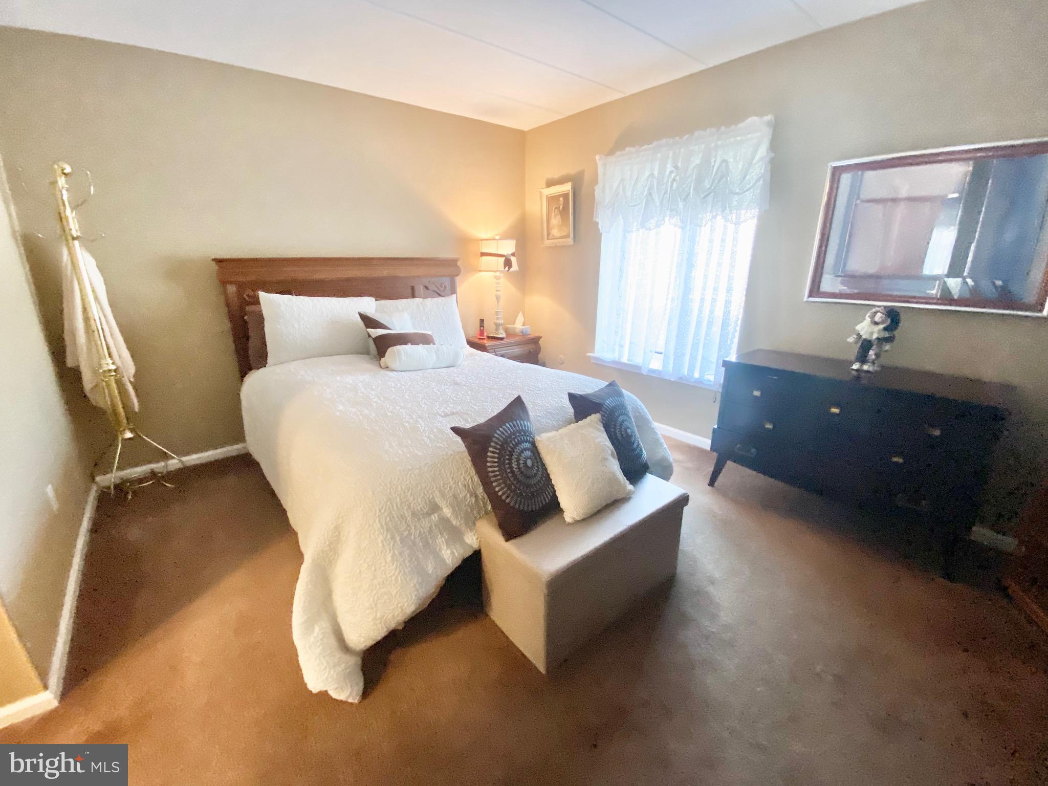 VILLAGE SHIRES - Residential Lease