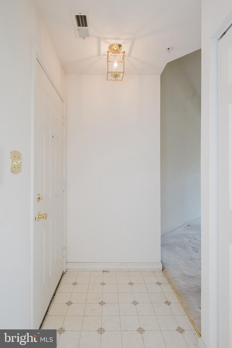 BAYLAND CONDO - Residential