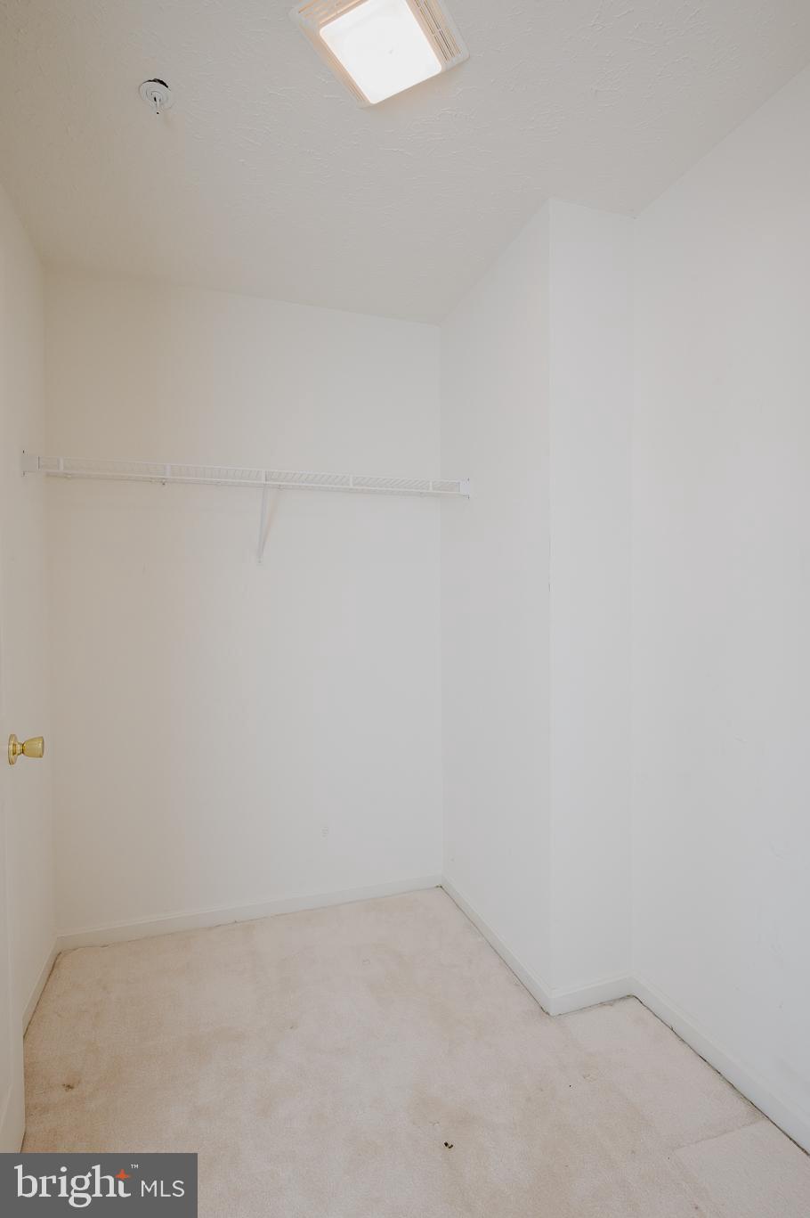 BAYLAND CONDO - Residential