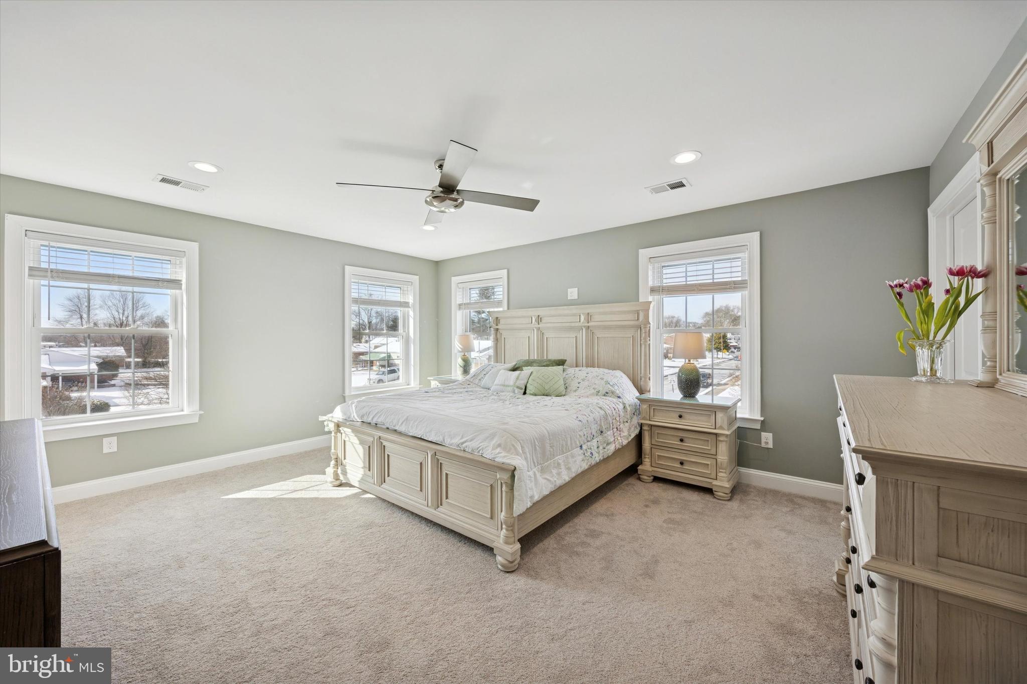 FOLSOM - Residential