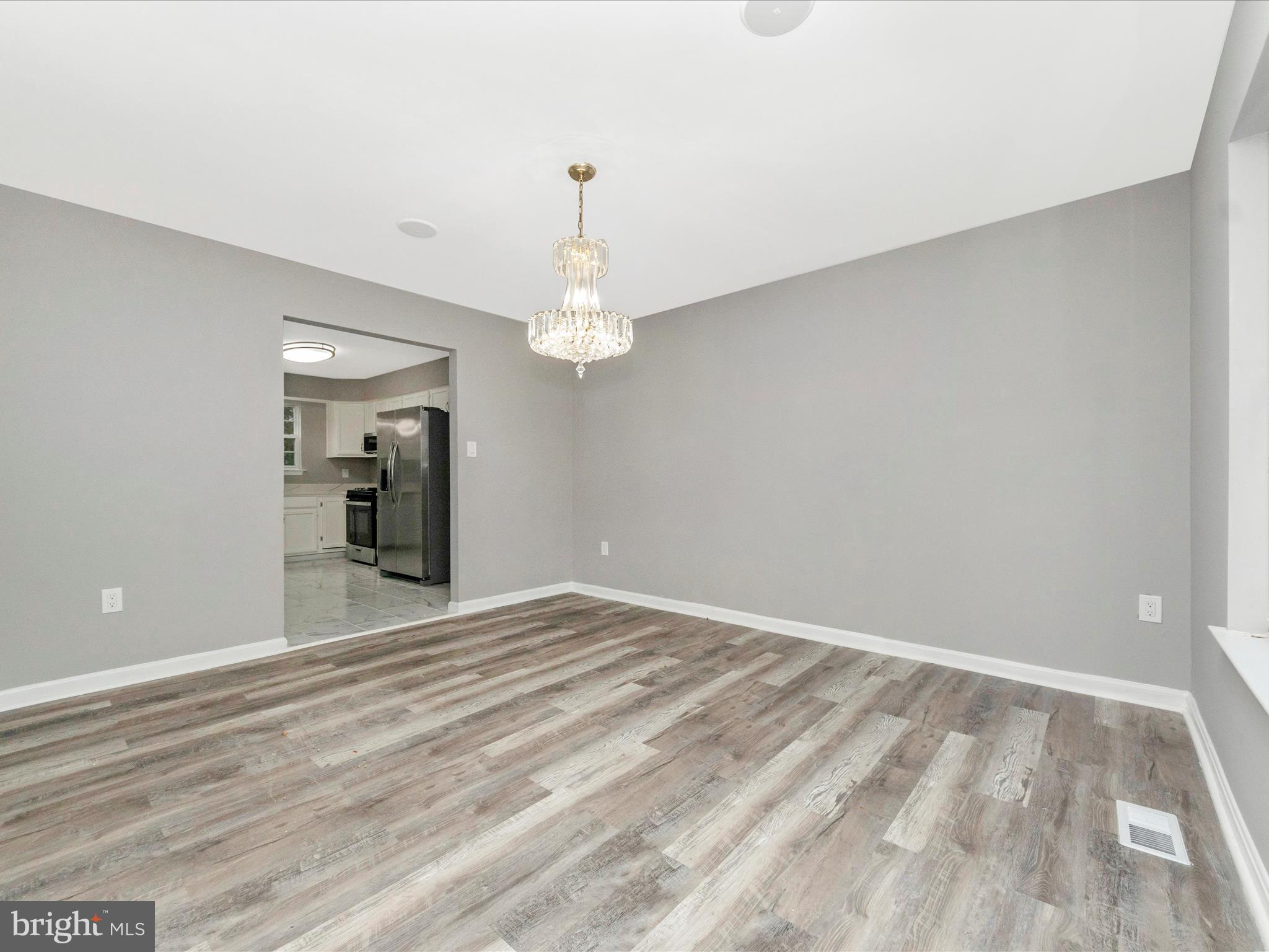 BARNABY KNOLLS - Residential