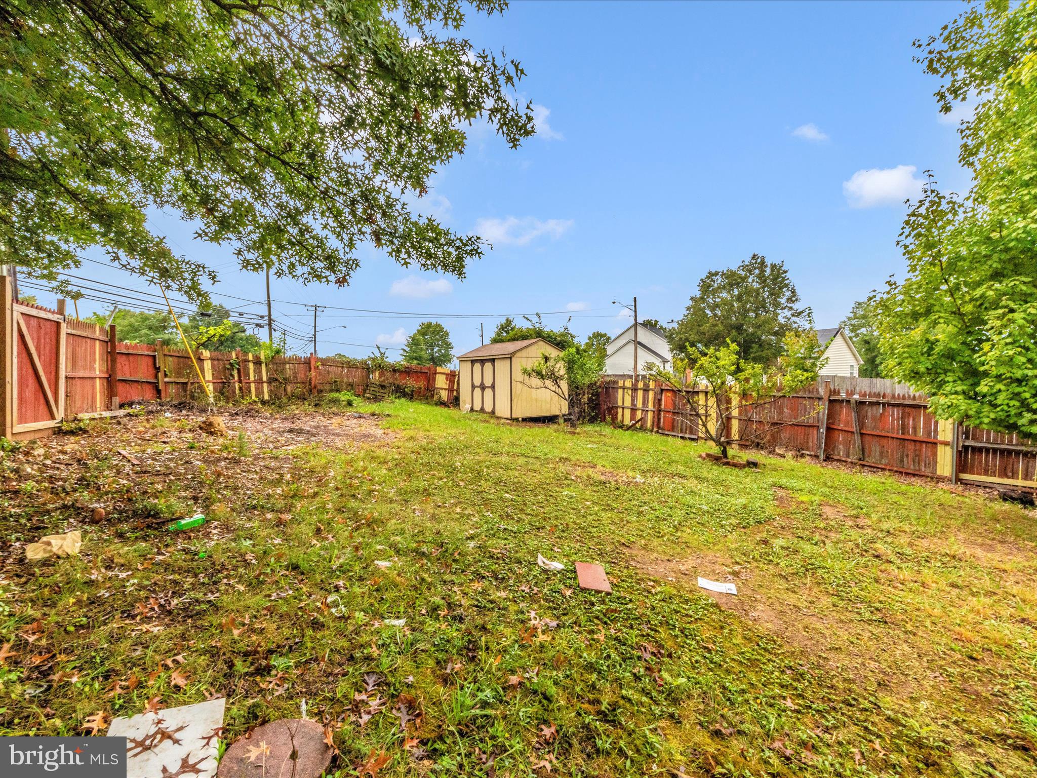 BARNABY KNOLLS - Residential