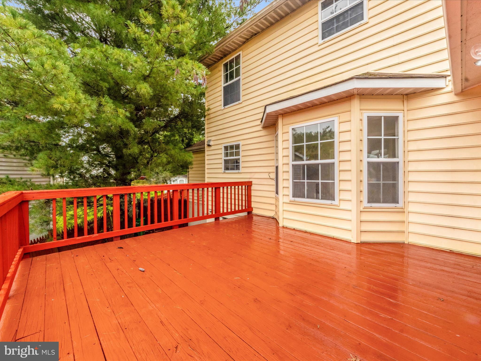 BARNABY KNOLLS - Residential