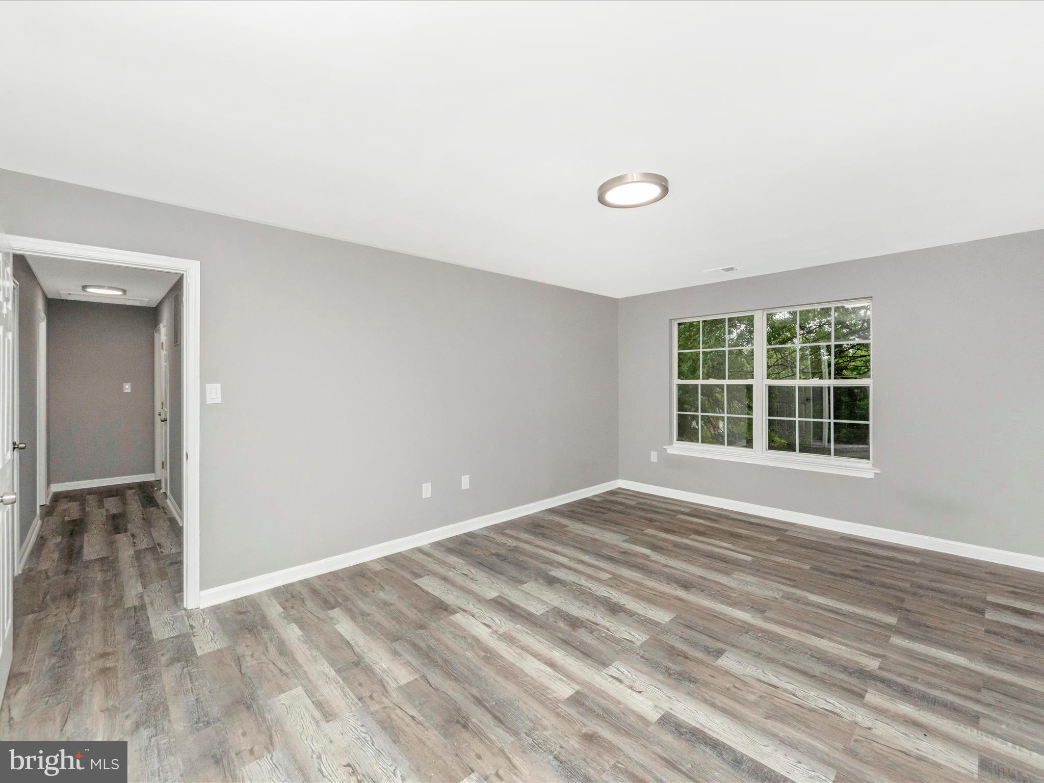 BARNABY KNOLLS - Residential