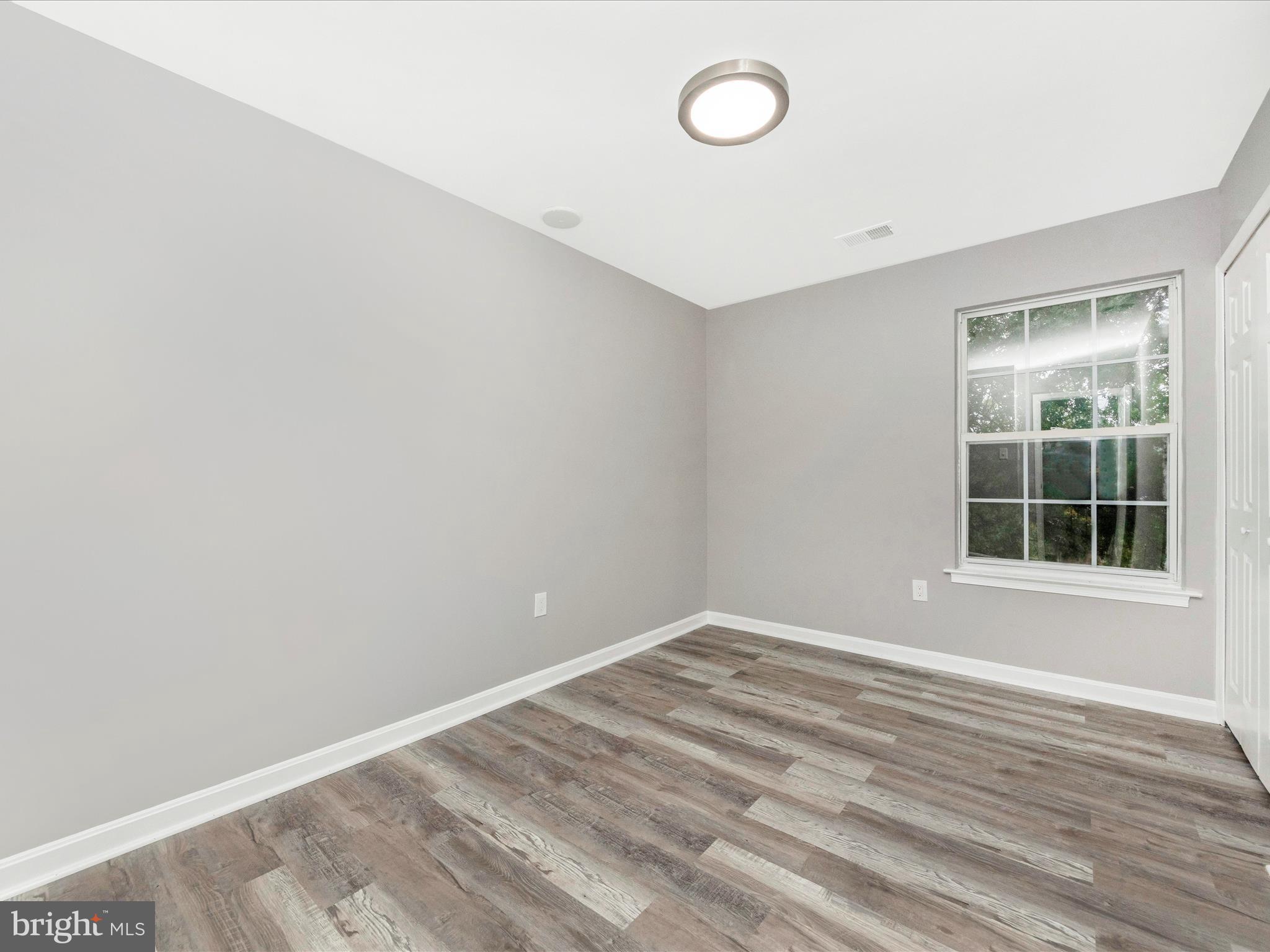 BARNABY KNOLLS - Residential