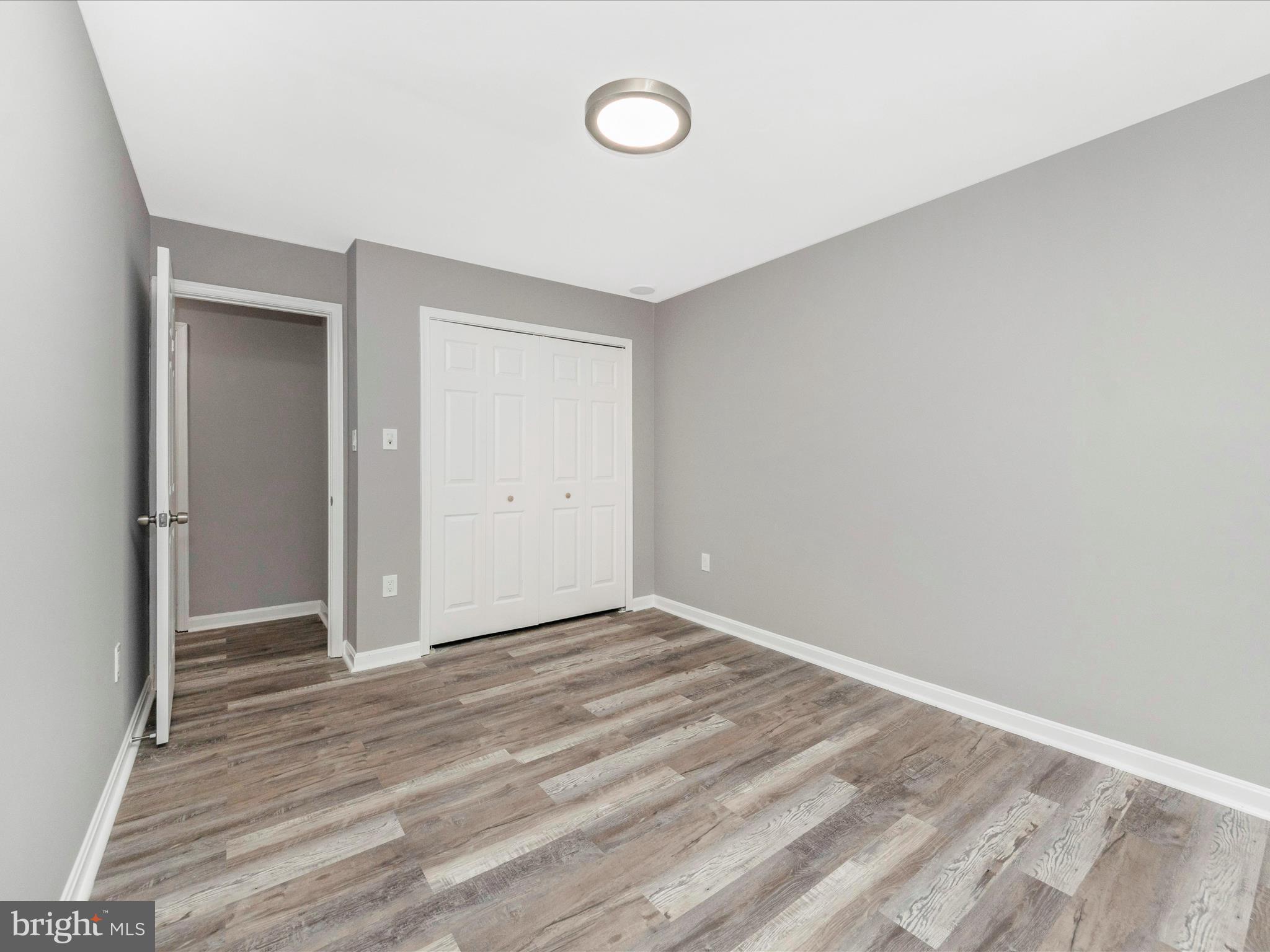 BARNABY KNOLLS - Residential