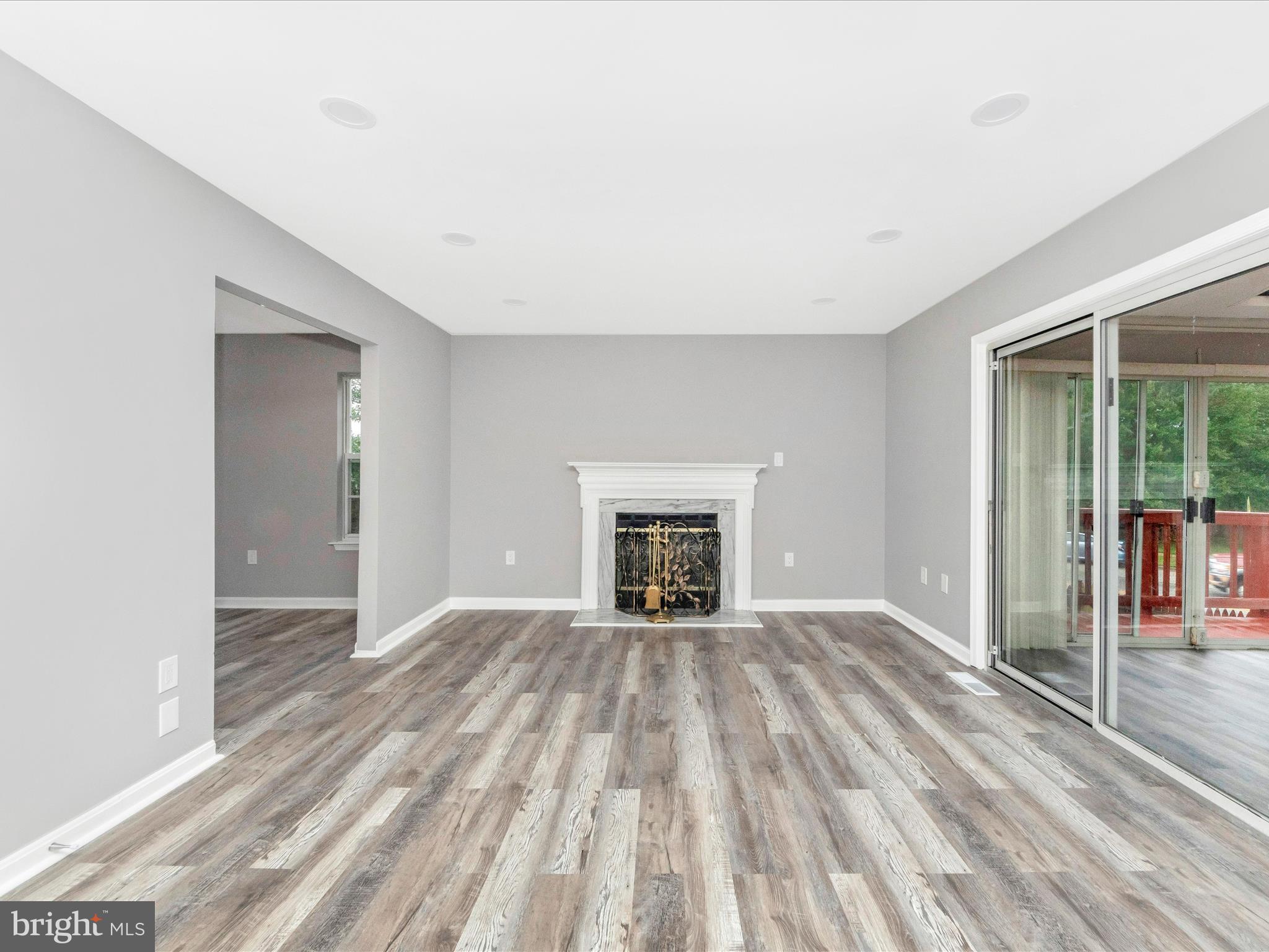 BARNABY KNOLLS - Residential